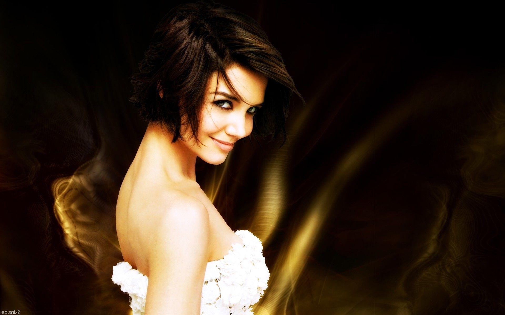 1920x1200 model, Bare Shoulders, Short Hair, Smiling, Katie Holmes Wallpaper