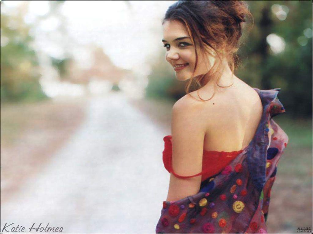 1024x768 Katie Holmes. Free Desktop Wallpaper for Widescreen, HD and Mobile