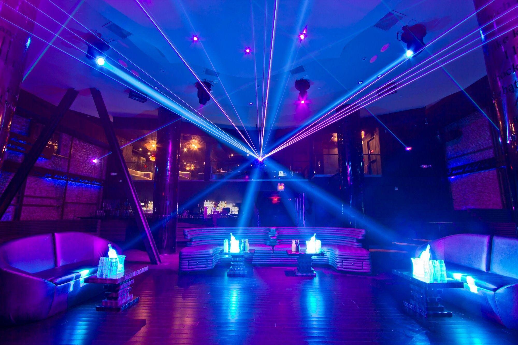 2000x1333 Night Club Anime .