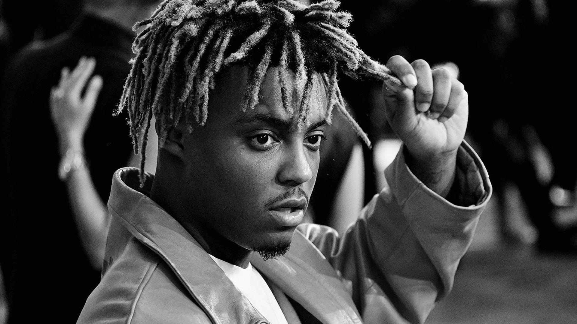 1920x1080 Black And White Photo Of Juice Wrld Holding Hair With Hand Wearing Coat Suit HD Juice Wrld Wallpaper
