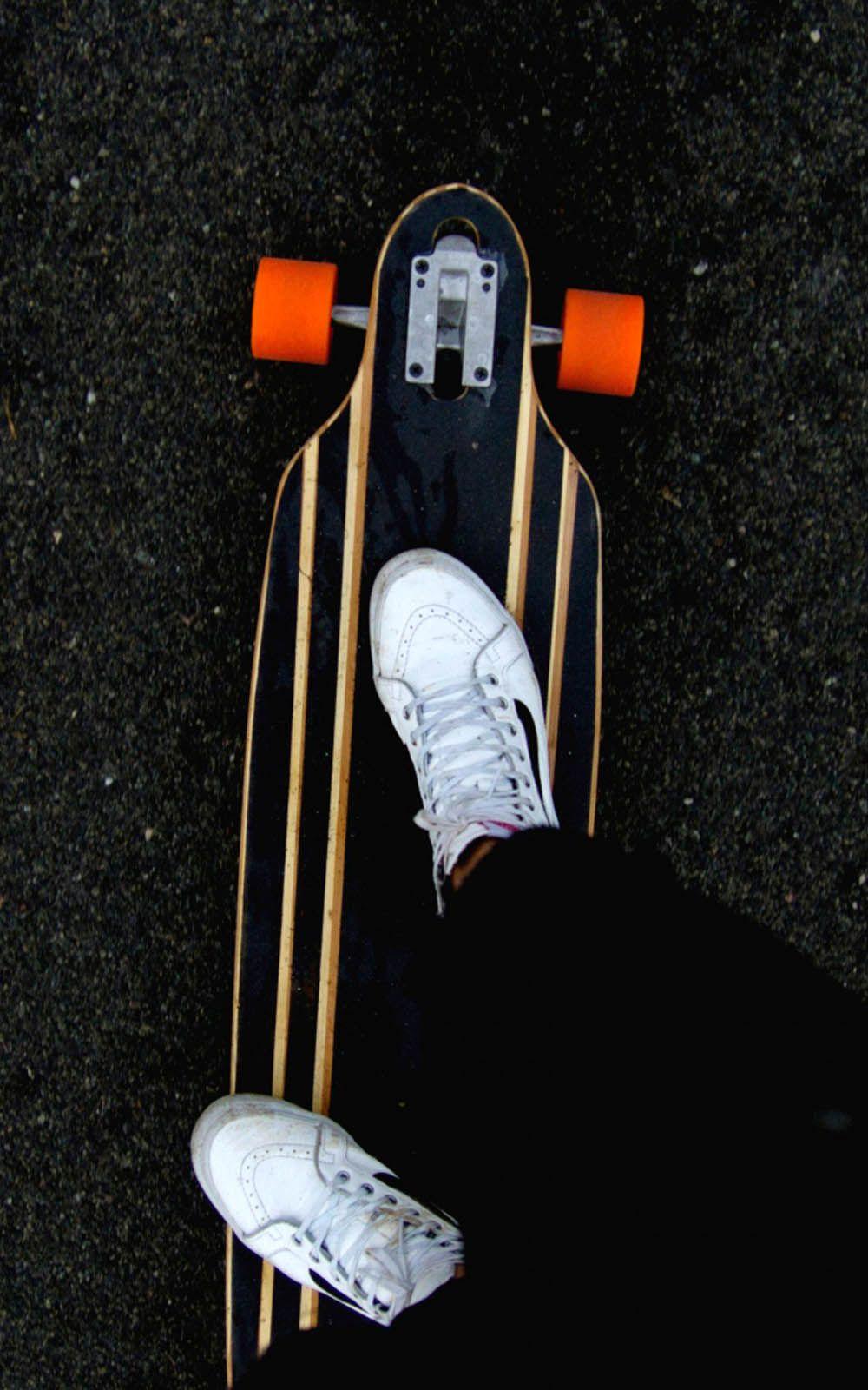 1000x1600 Skateboard Sneakers 4K Ultra HD Mobile Wallpaper
