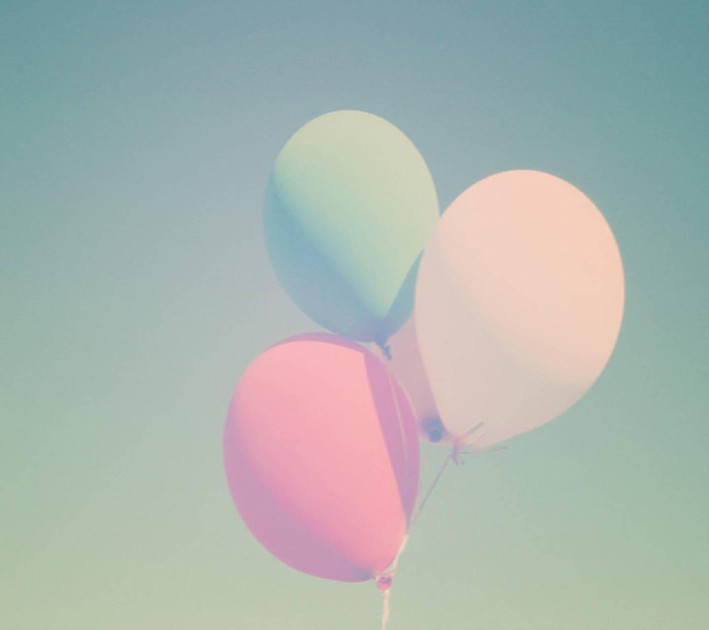1440x1280 Pastel Ballon Wallpaper