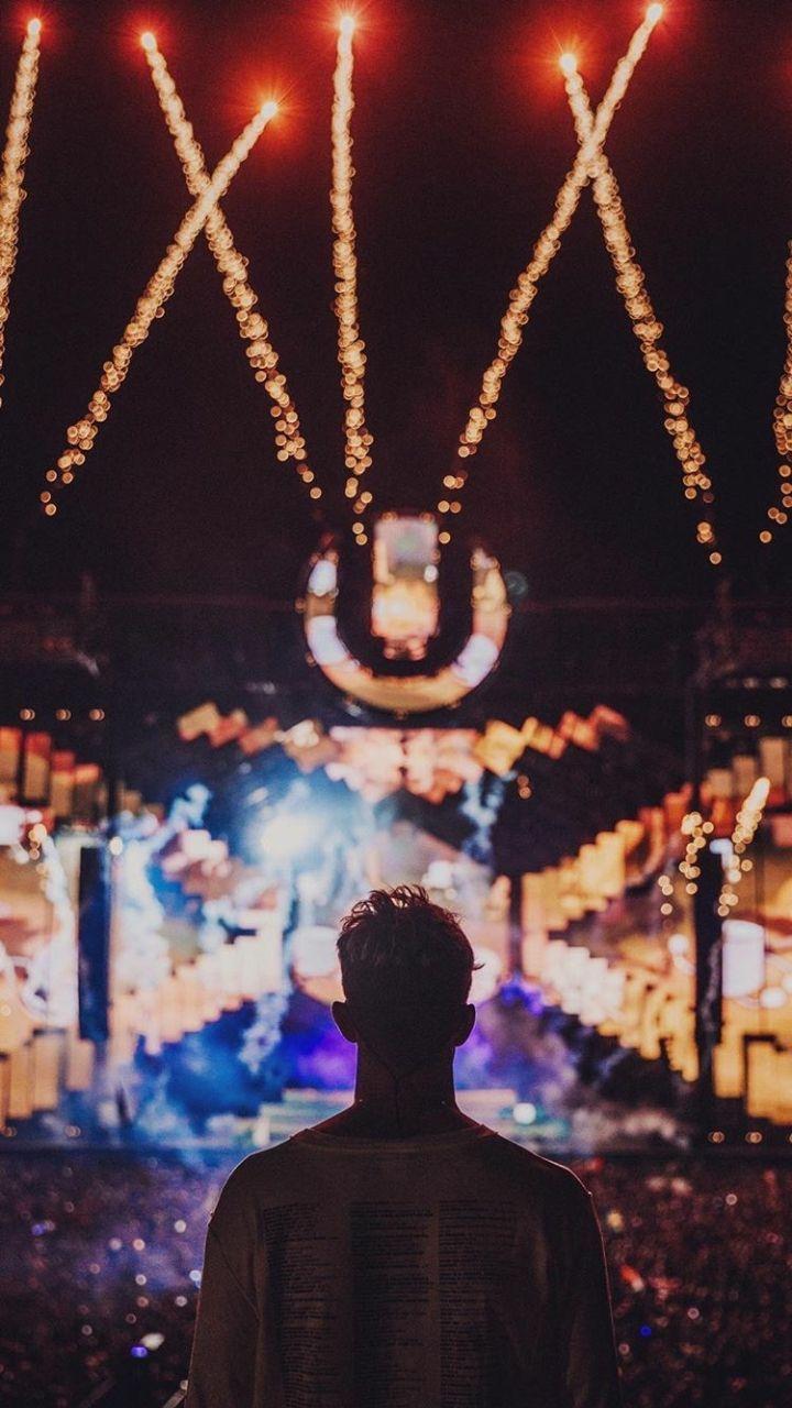 720x1280 Ultra #TheChainsmokers #Drew #Live #SickBoy. Chainsmokers, The chainsmokers wallpaper, Electronic music festival