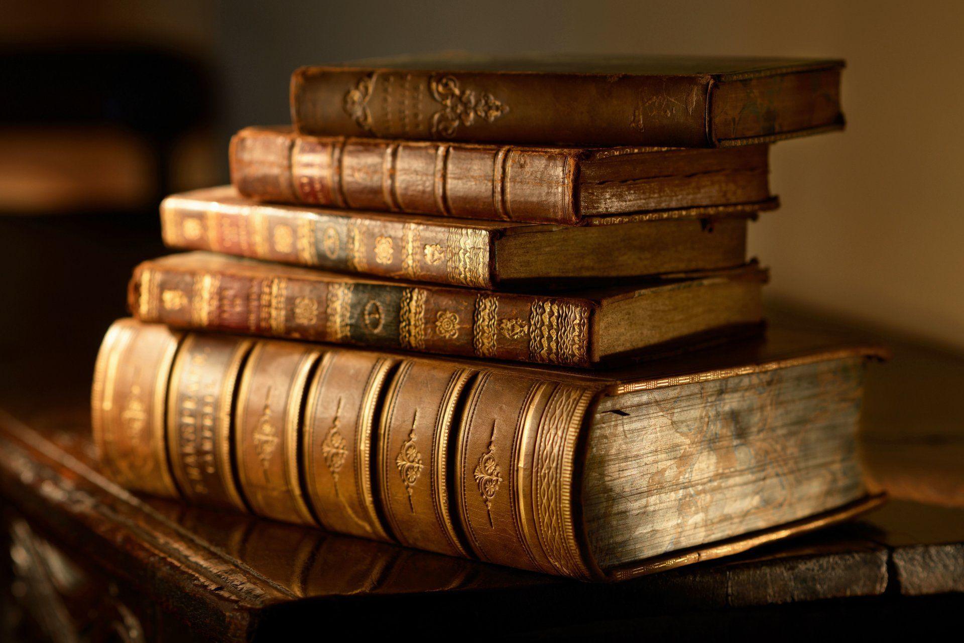 Antique Books Wallpapers Top Free Antique Books Backgrounds Wallpaperaccess