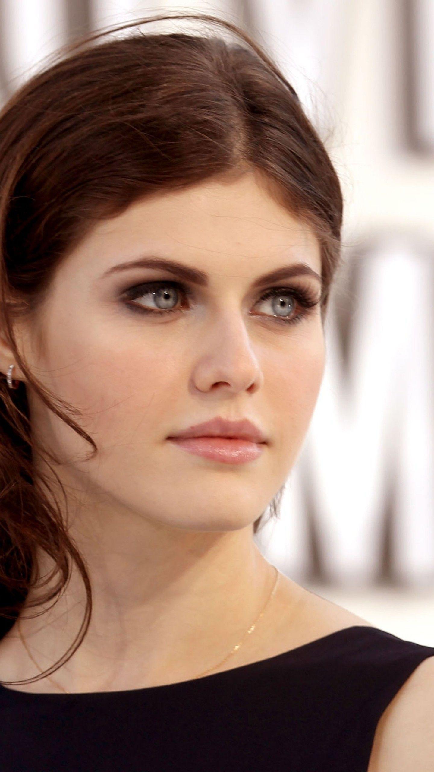 1440x2560 Alexandra Daddario Fotos 4k