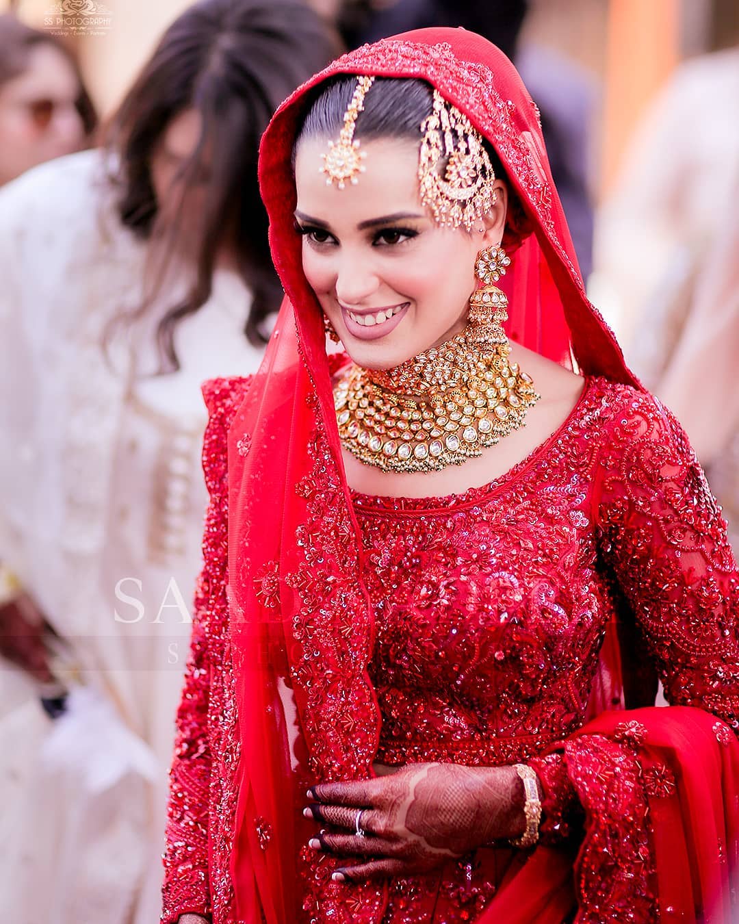 1080x1350 Beautiful HD Picture of Iqra Aziz and Yasir Hussain Wedding
