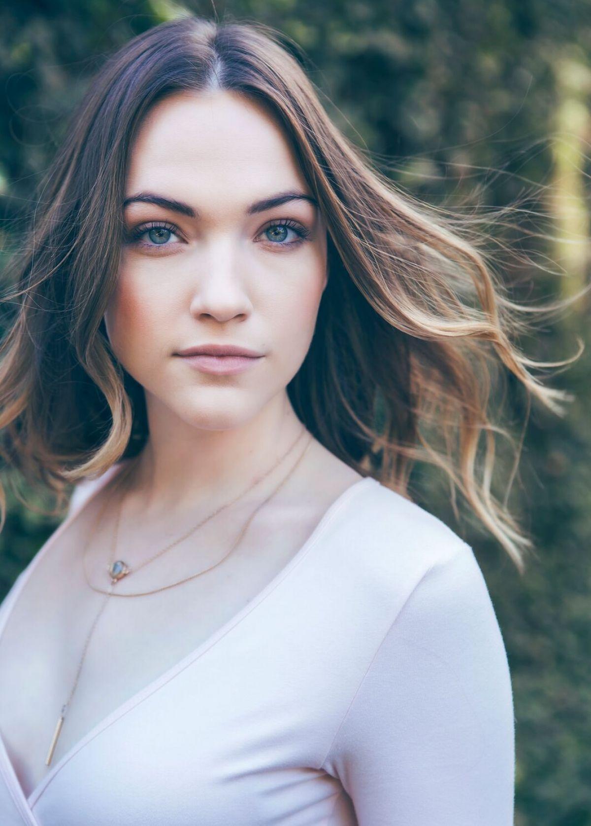 1200x1675 violett beane HD Wallpaper From Gallsource.com. Violett beane, Beauty, Lady sybil