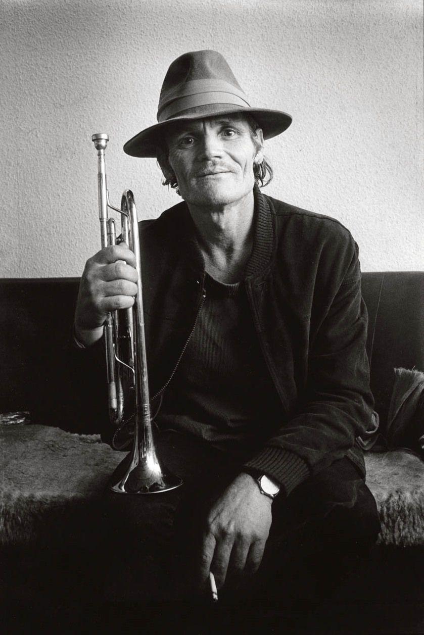 839x1257 Who was Chet Baker?