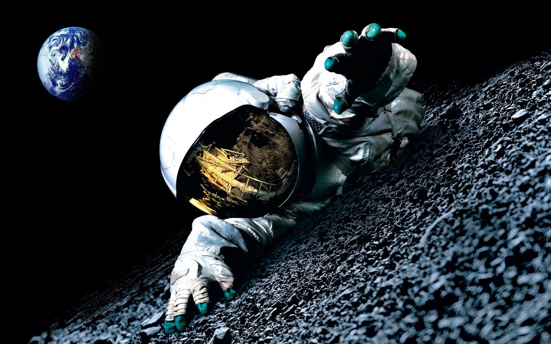 1920x1200 Space Moon Movies Artwork Apollo 18 Astronaut Horror Earth 2011 Year Wallpaper:1920x1200