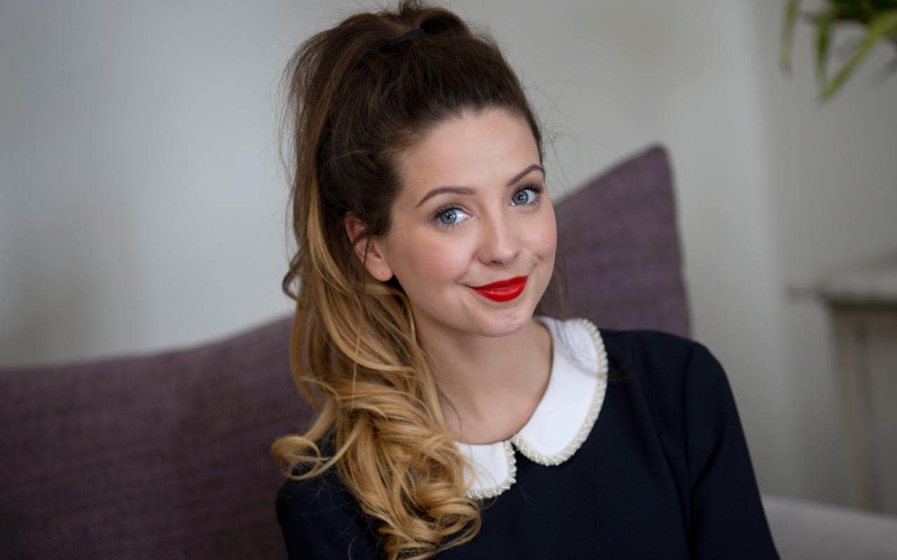 1280x800 Zoella's new book released
