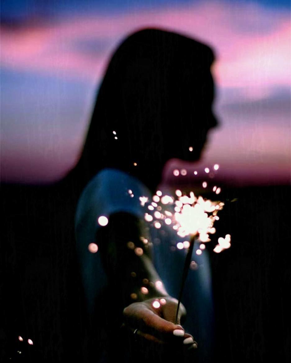 937x1171 Girl Aesthetic Wallpaper
