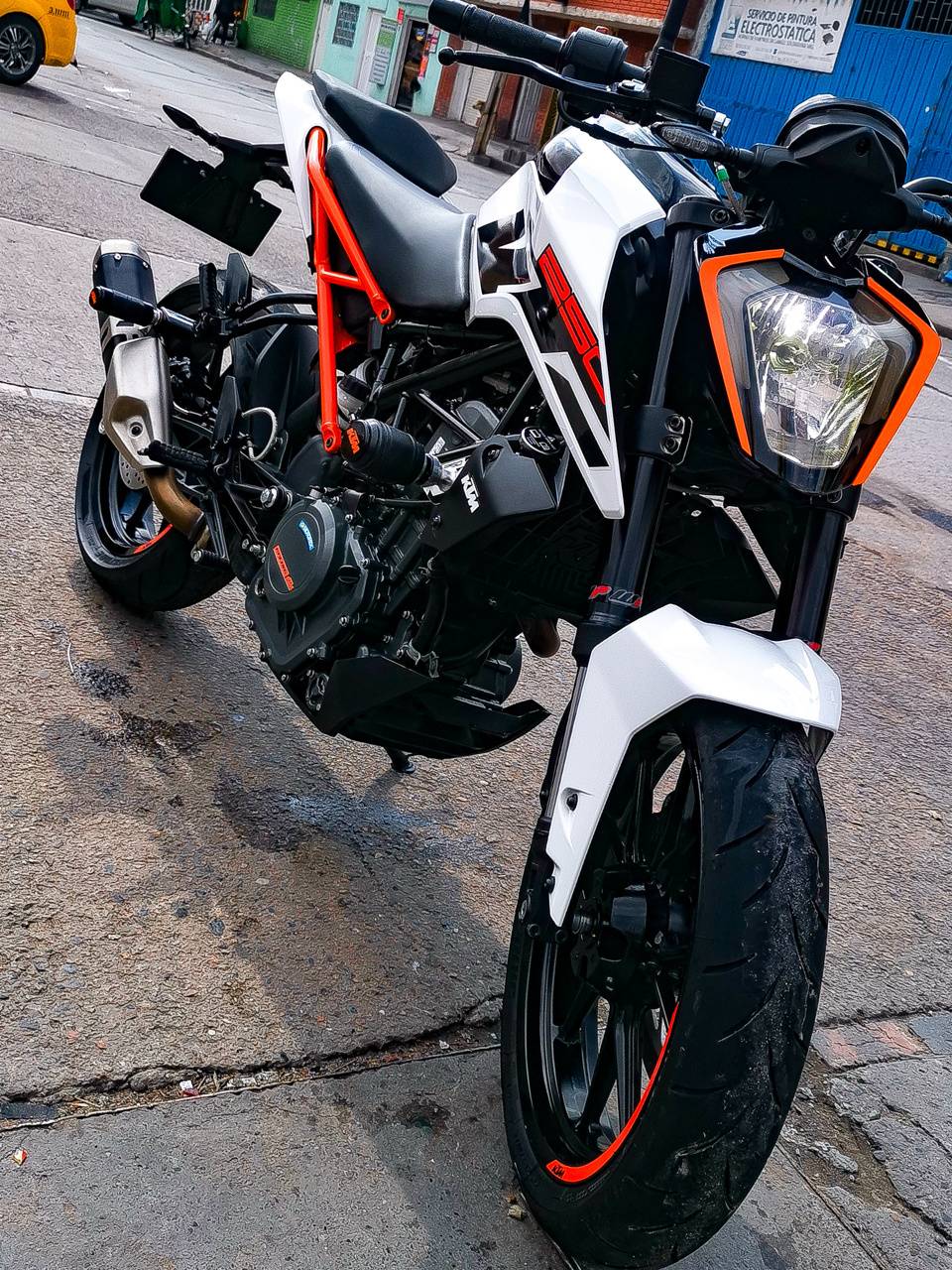 960x1280 Ktm duke 250 wallpaper