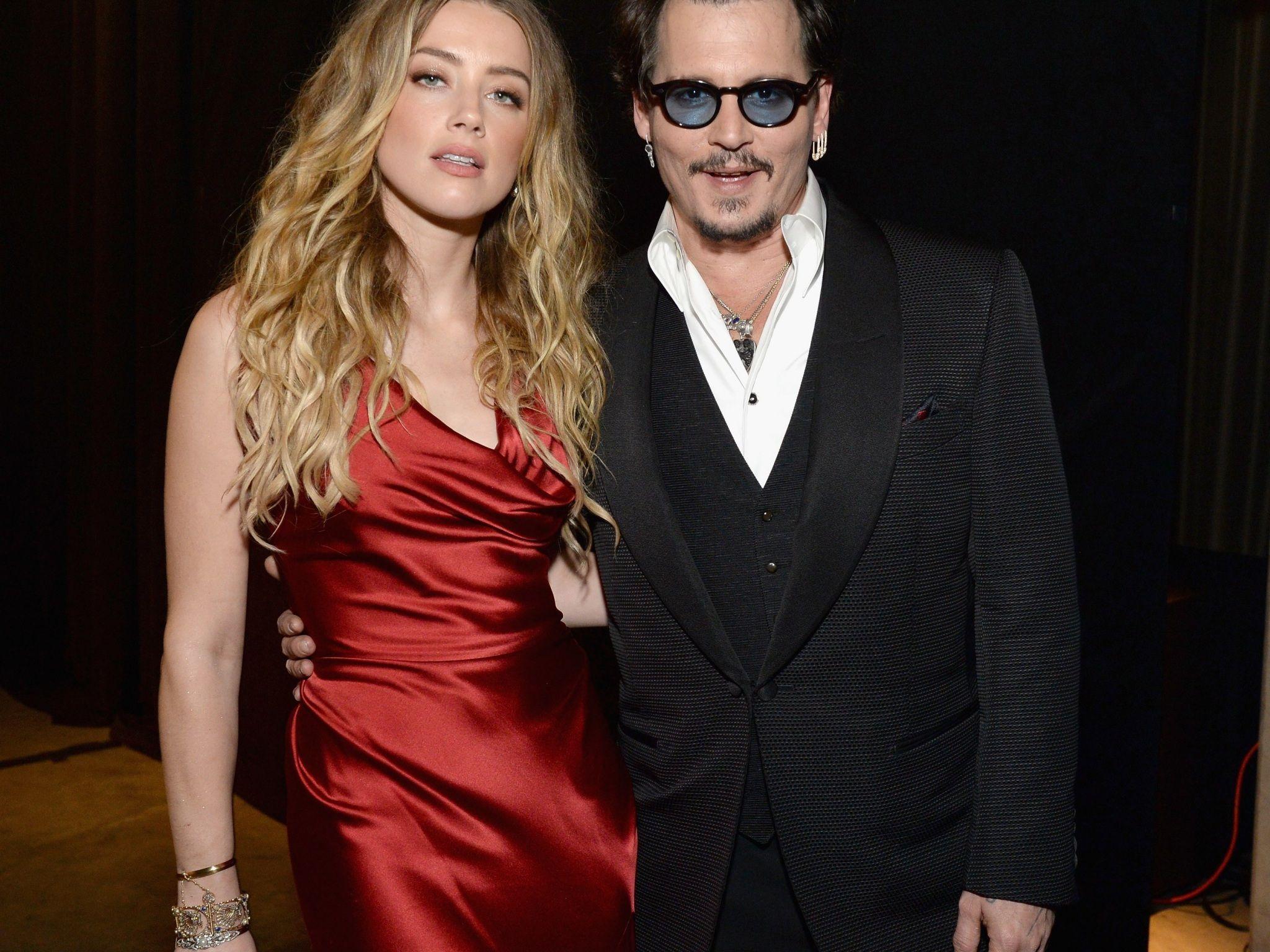 2048x1536 Wallpaper 4k Johnny Depp And Amber Heard amber heard wallpaper, celebrities wallpaper, johnny depp wallpaper