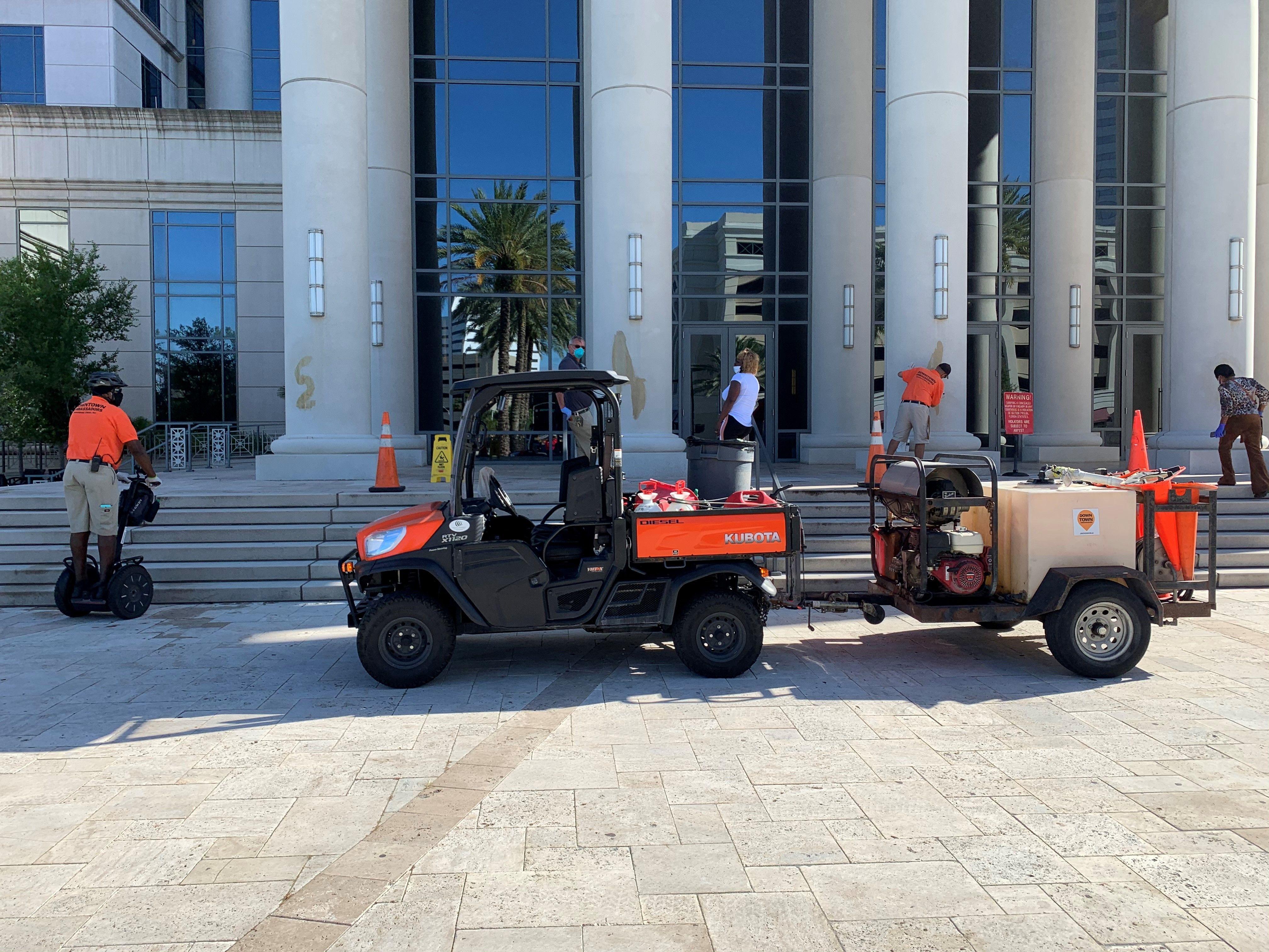 4032x3024 Vandals Spray Paint 'satan 666' On Duval County Courthouse Pillars
