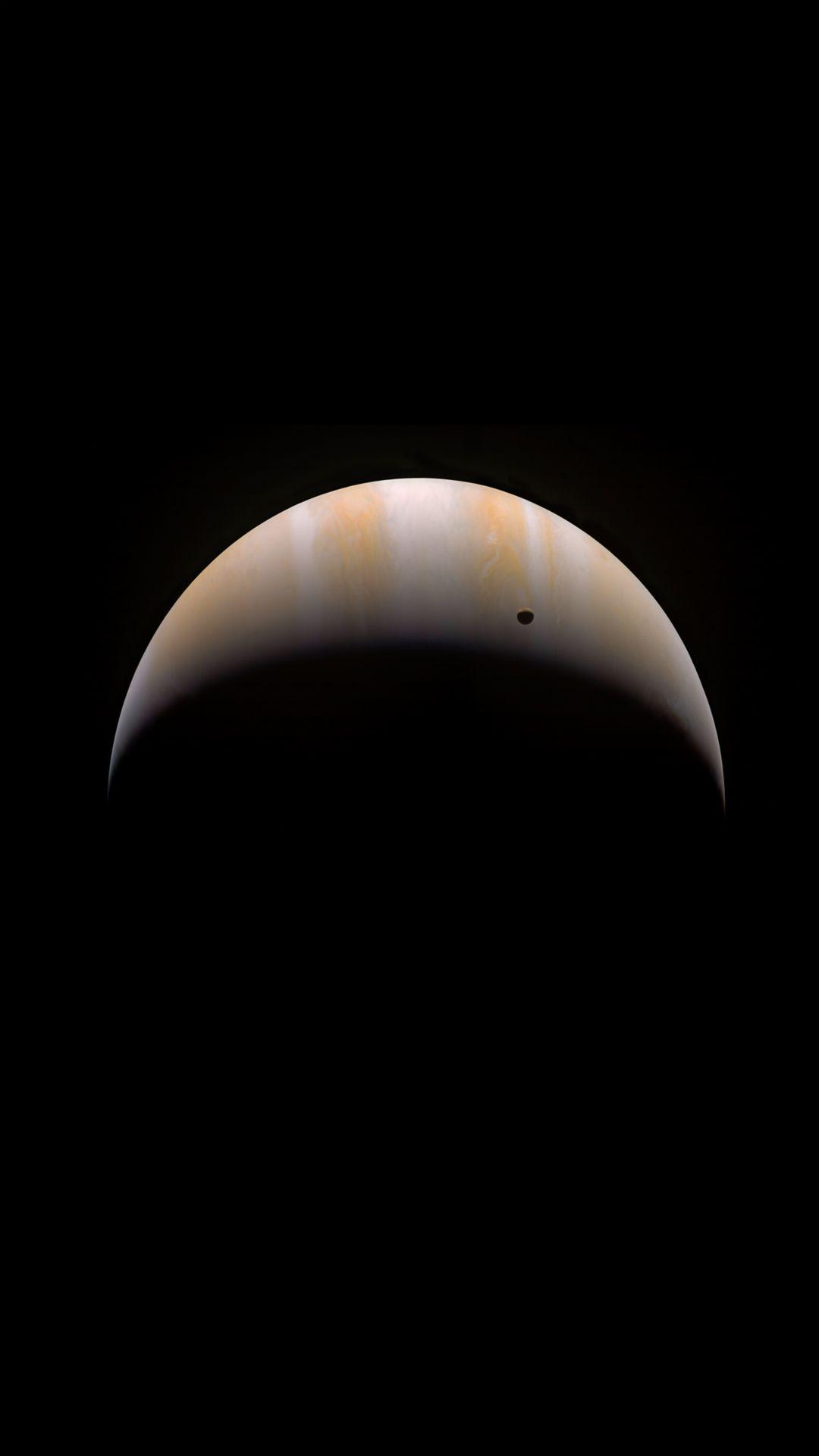 1080x1920 Dark Space Crescent Moon Planet iOS9 Wallpaper #iPhone #wallpaper