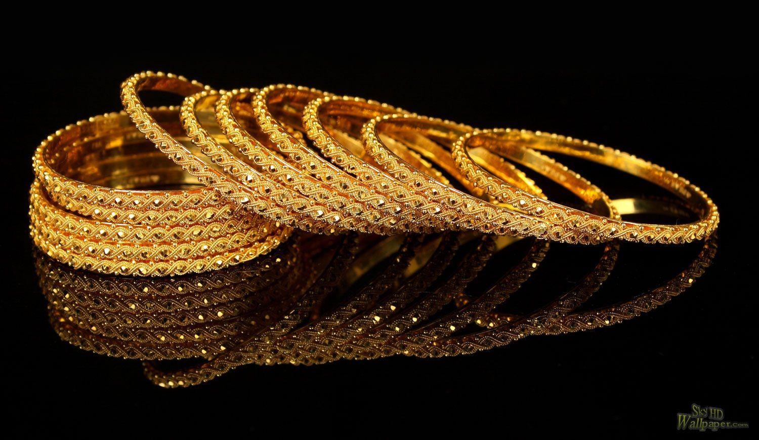 1500x869 Gold Jewellery Design Wallpaper