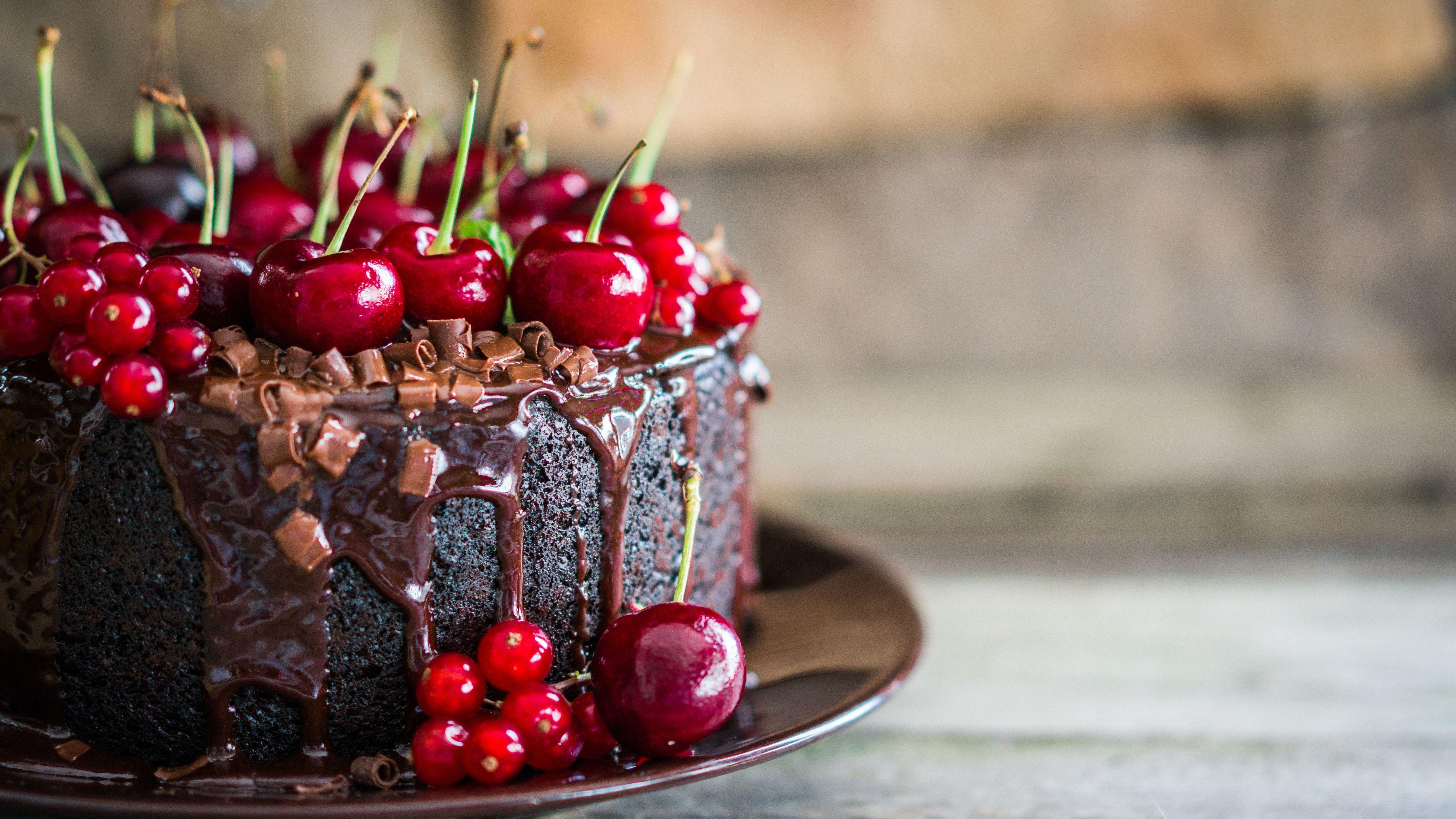 5120x2880 Cake Wallpaper