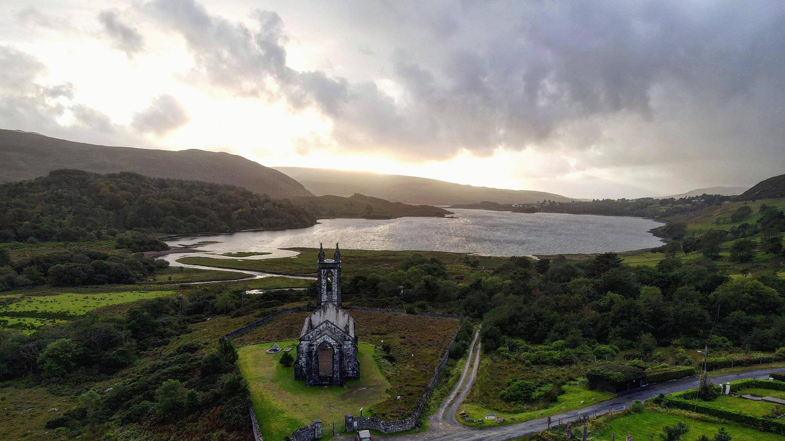 2560x1440 Ireland 4K wallpaper for your desktop or mobile screen free and easy to download