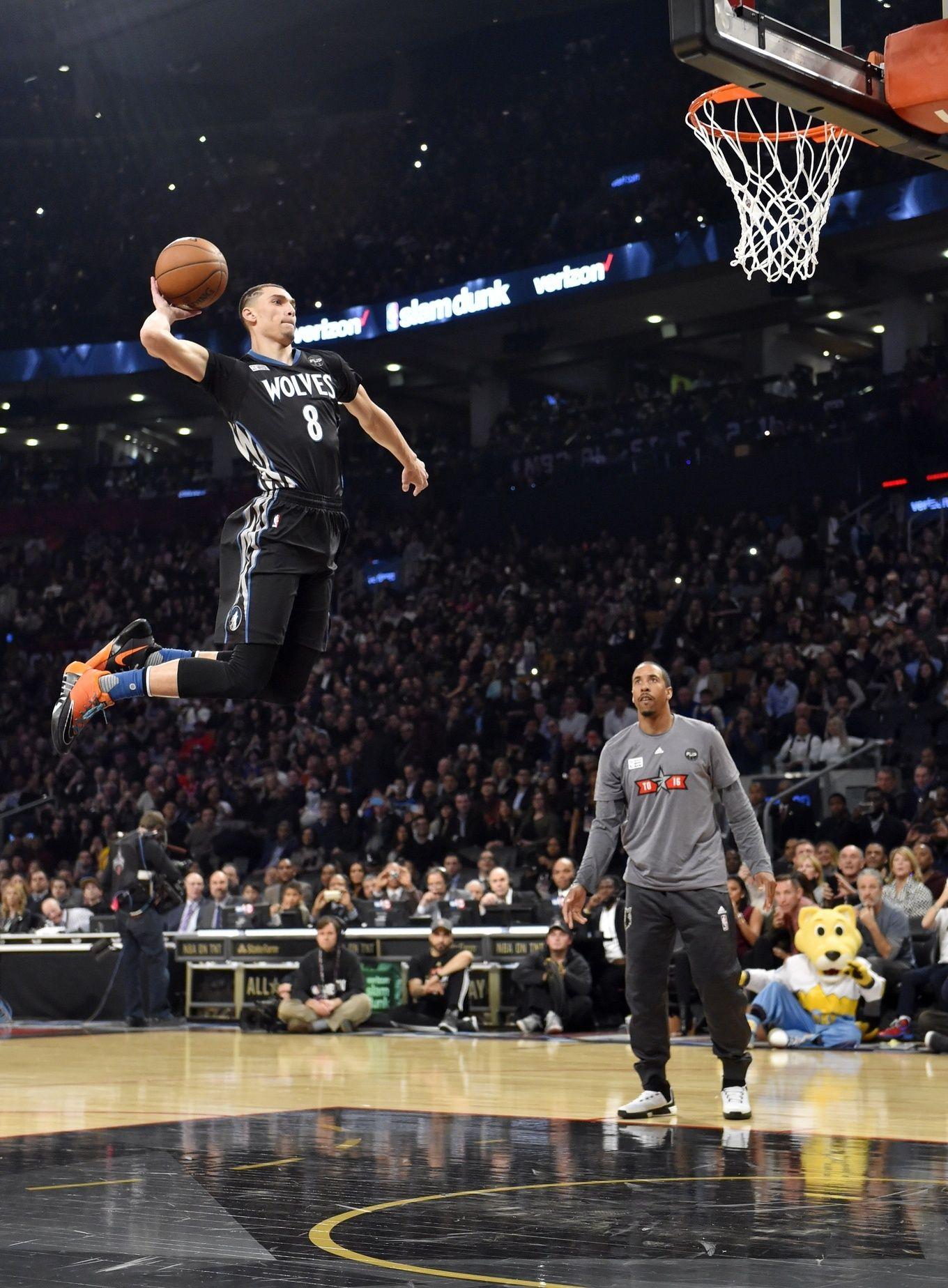 1360x1848 Zach Lavine Slam Dunk Contest 2016
