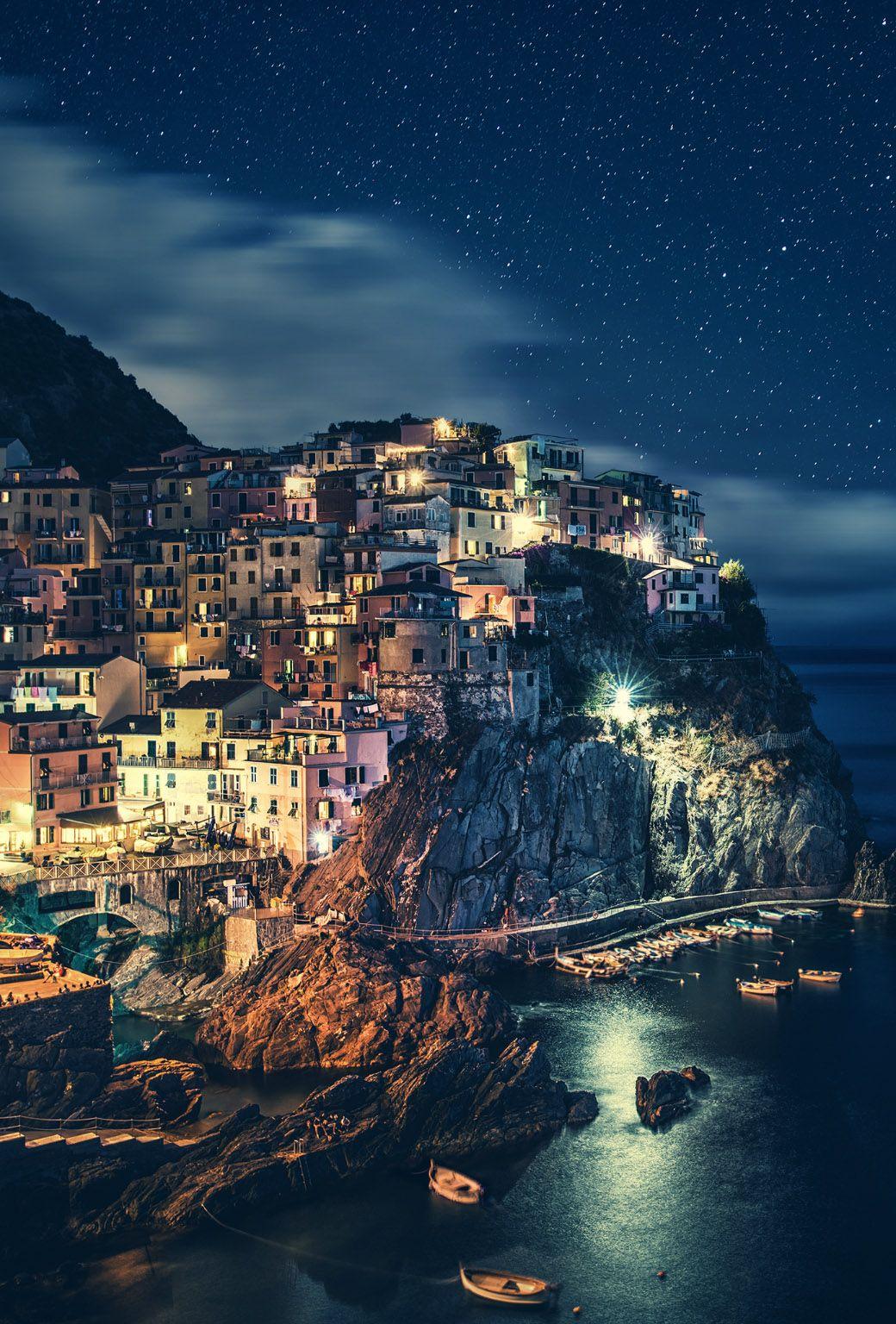 1040x1536 Italy at Night iPhone 5 Wallpaper (1040x1536)
