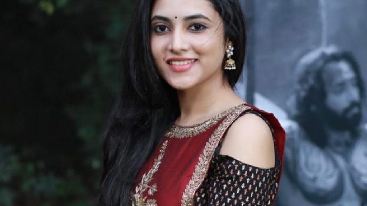 1280x720 Priyanka Arul Mohan Biography, Age, Height, Body, Bio data & Untold Stories