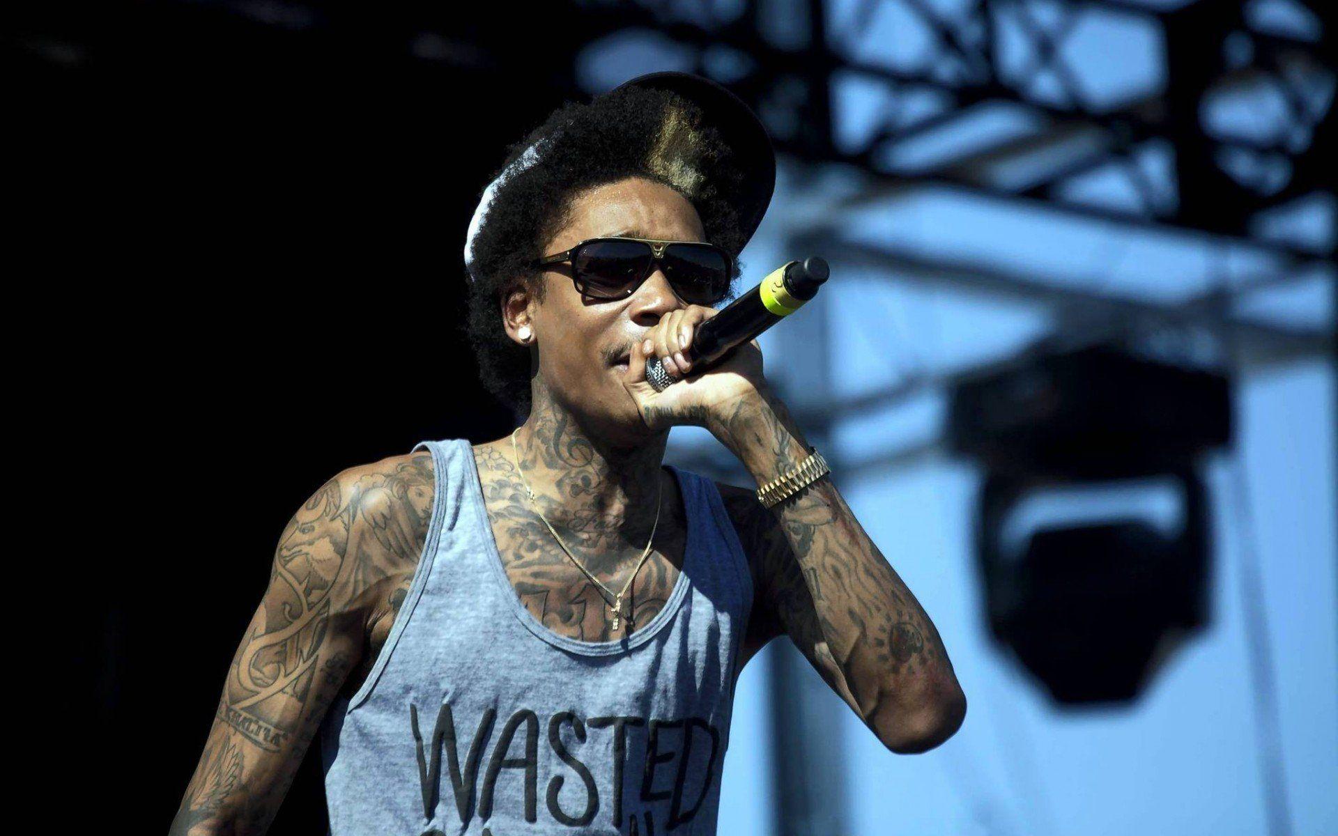 1920x1200 WIZ KHALIFA rap rapper hip hop gangsta 1wizk weed drugs marijuana