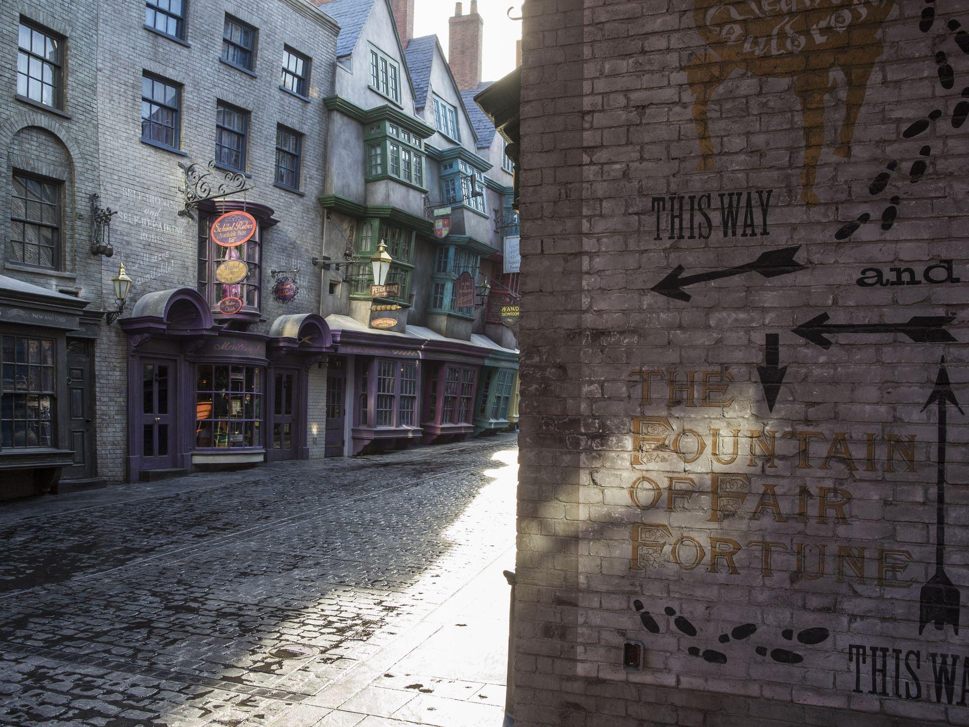 1920x1440 USA Today Takes Us Behind the Brick Wall: Brand New Diagon Alley