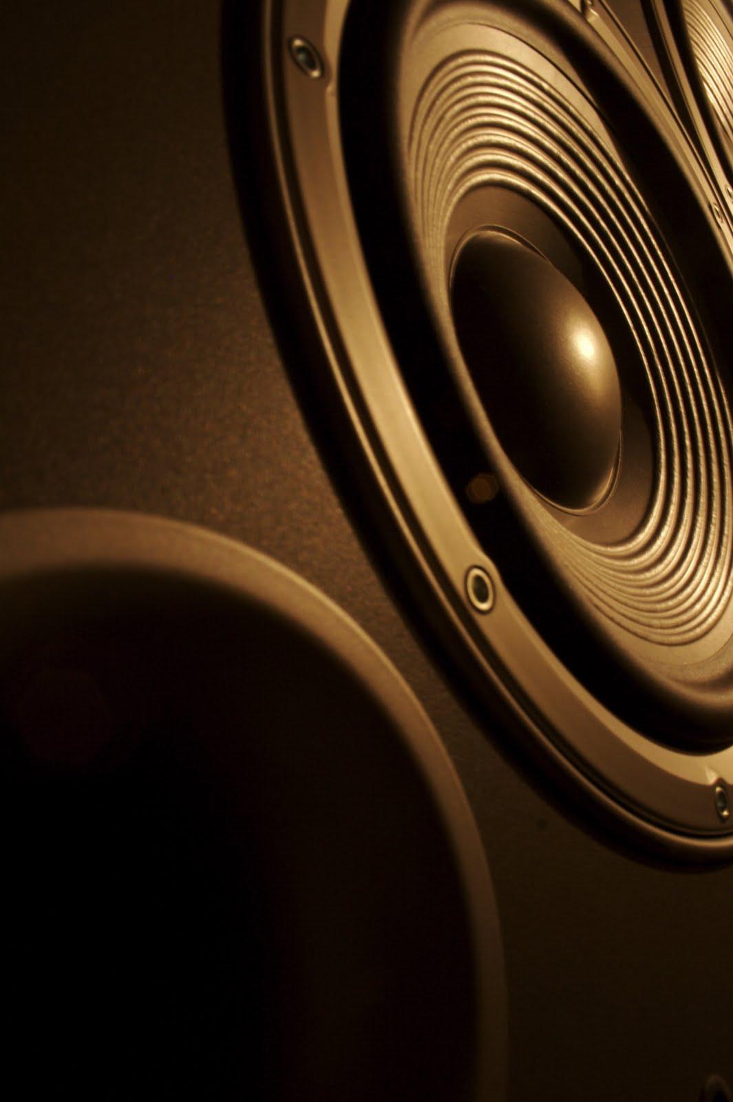 1065x1600 Speaker Wallpaper Wallpaper & Background Download