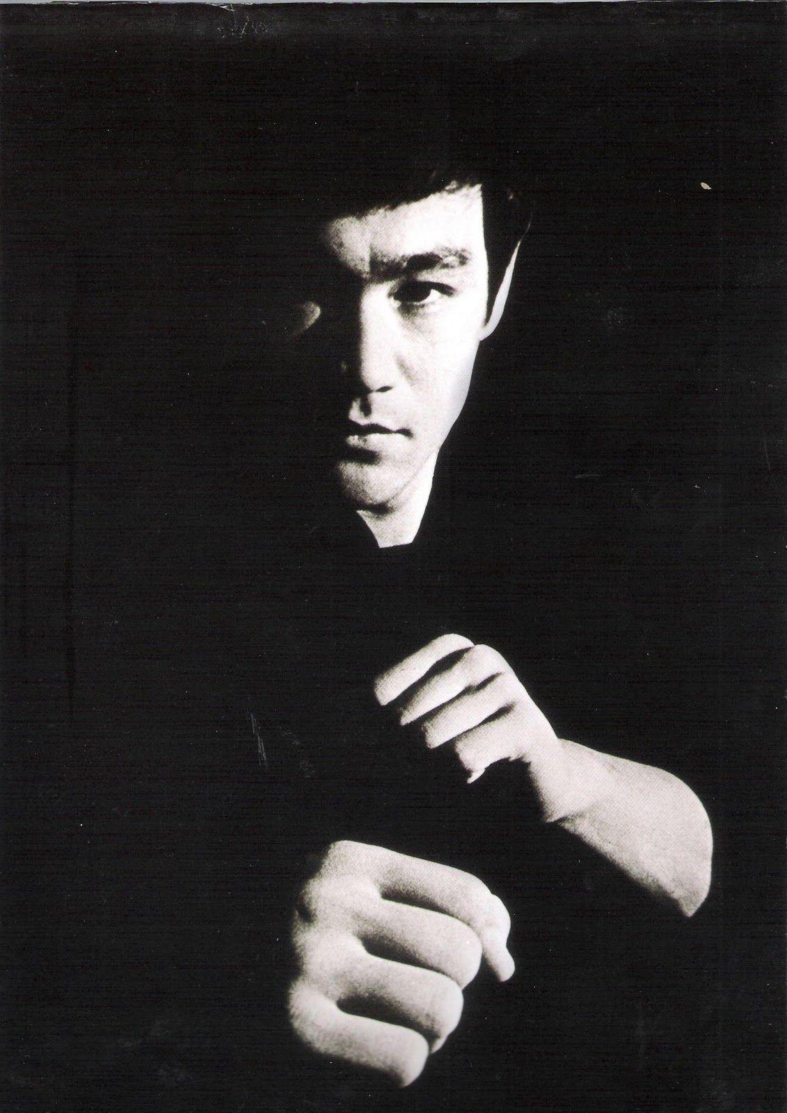 1131x1600 Bruce Lee Tao Of Jeet Kune Do Book Cover Photo. Bruce Lee Picture, Bruce Lee, Bruce Lee Photo