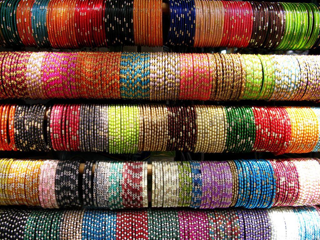 Bangles Wallpapers Top Free Bangles Backgrounds WallpaperAccess