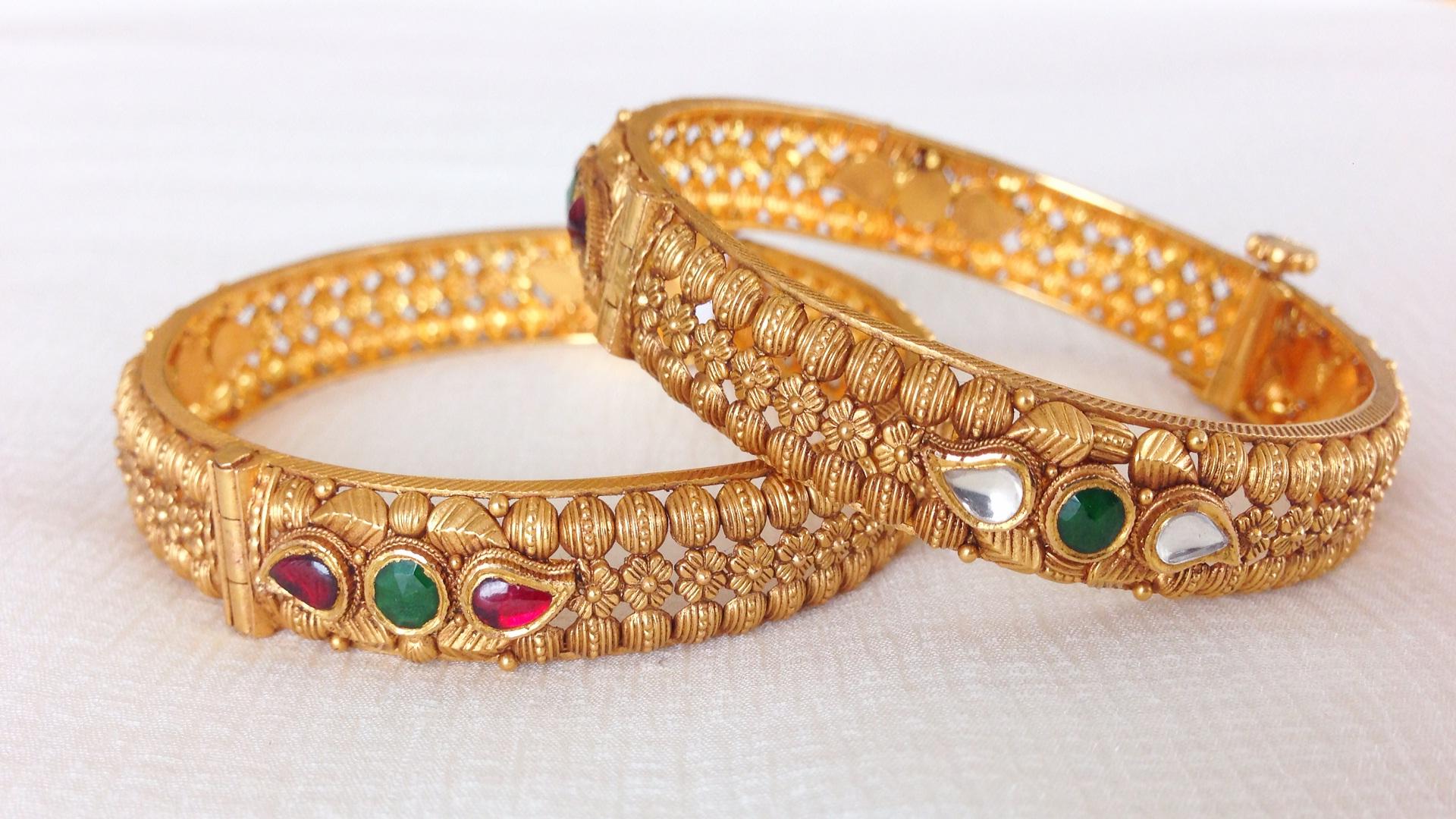 Bangles Wallpapers Top Free Bangles Backgrounds WallpaperAccess