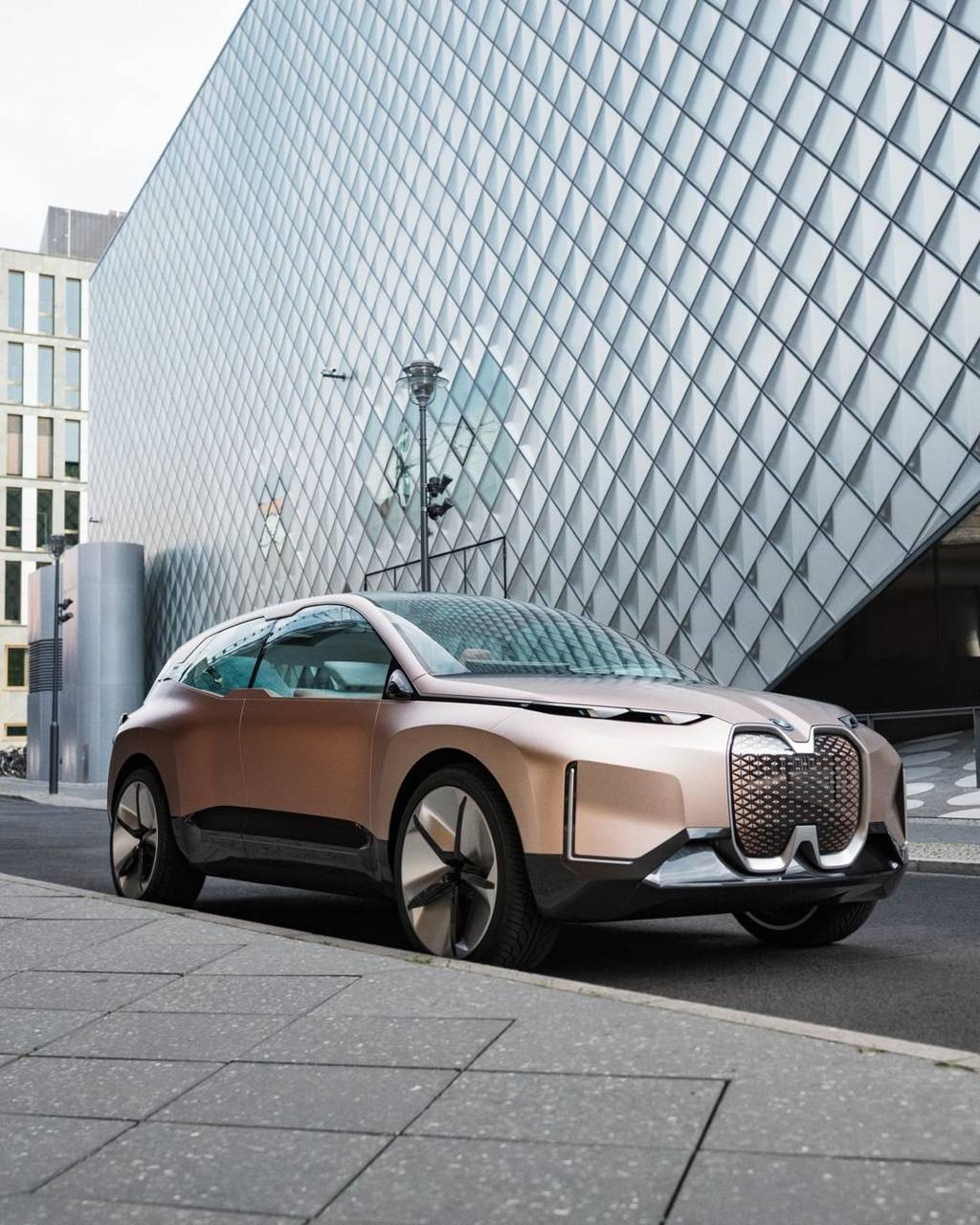 1024x1280 BMW future wallpaper