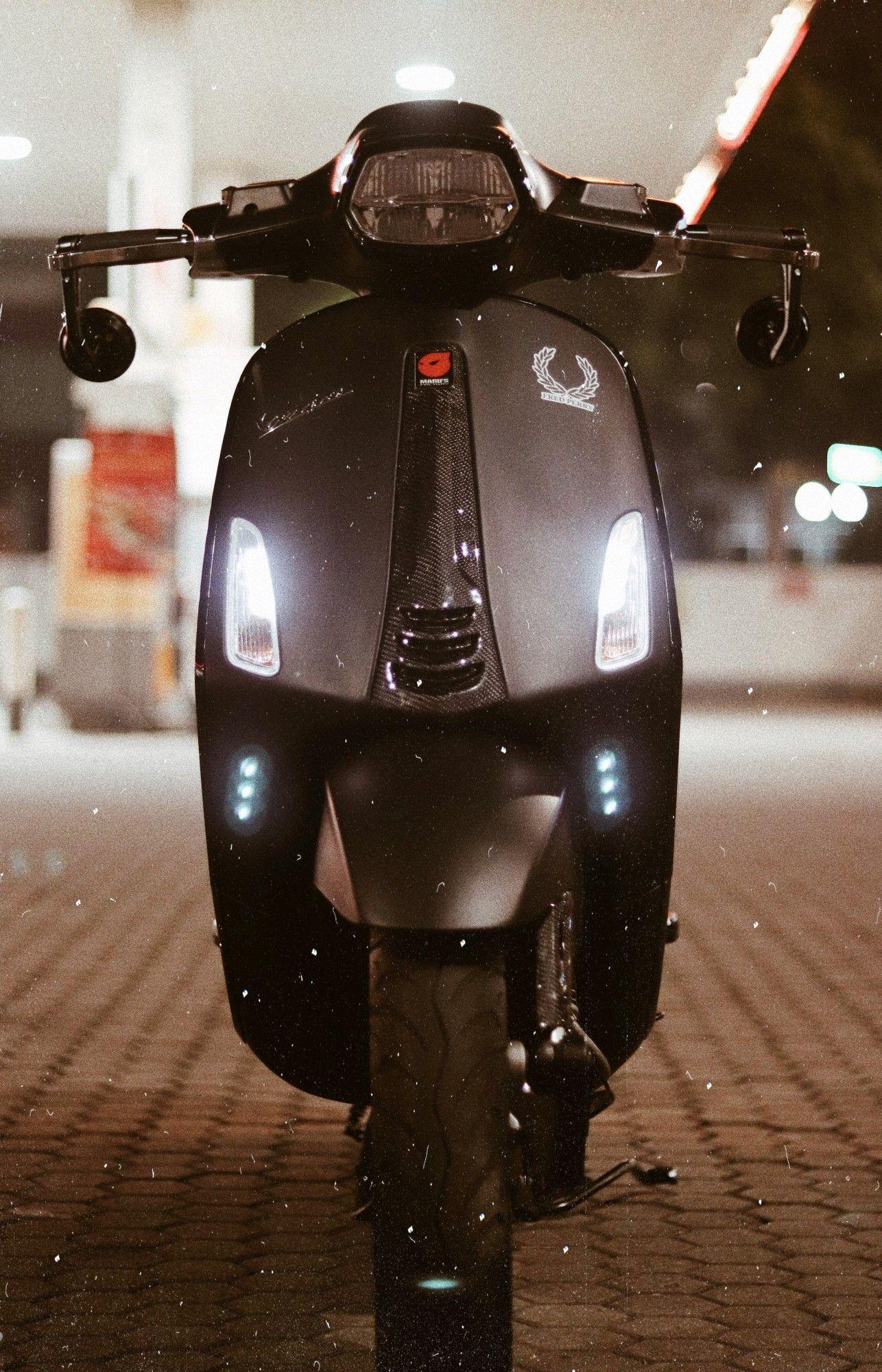 Vespa iPhone Wallpapers - Top Free Vespa iPhone Backgrounds