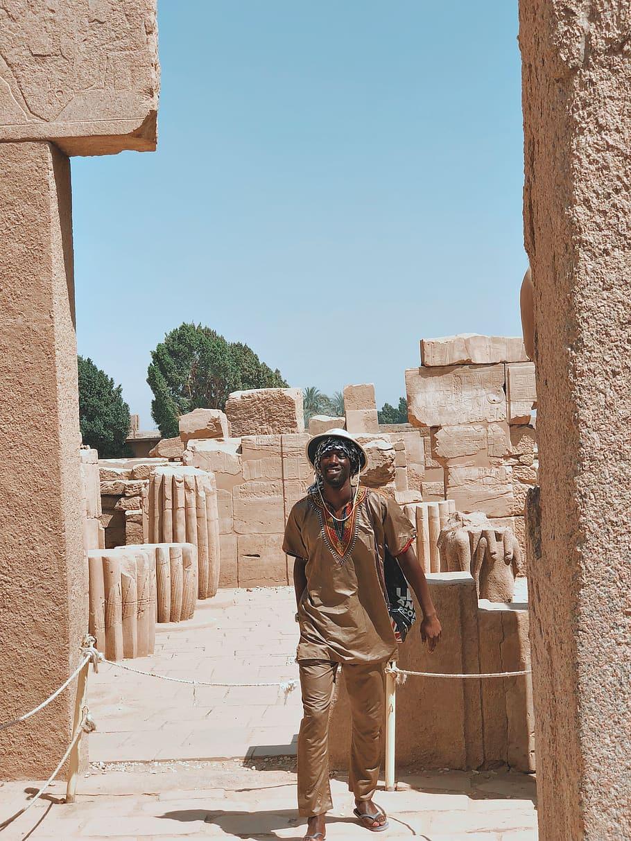 910x1213 Karnak Phone Wallpaper
