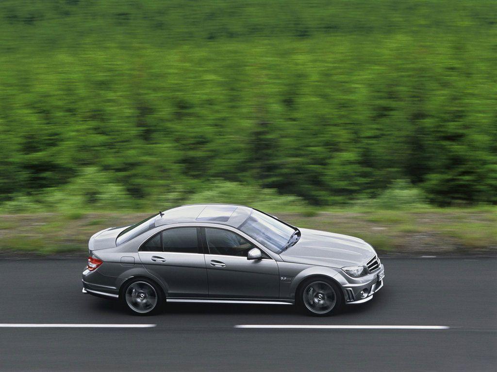 1024x768 C63 AMG Wallpaper