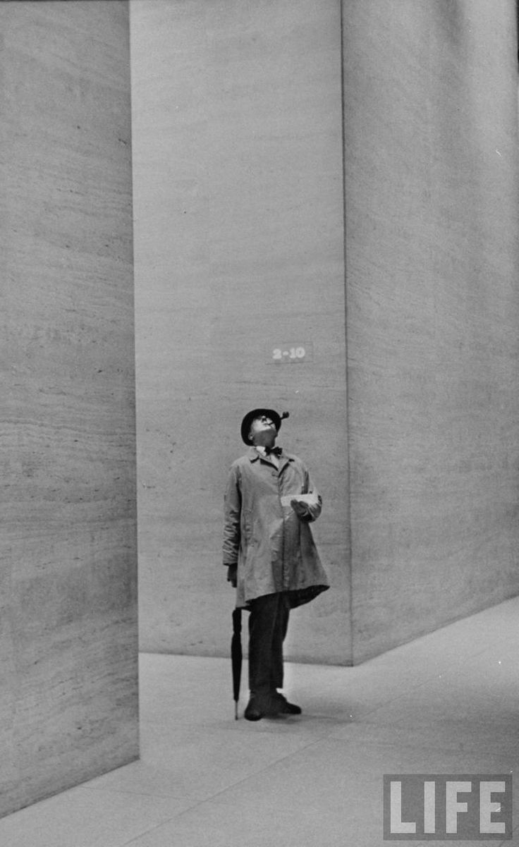 736x1201 Jacques Tati. Films & stills. Office Buildings