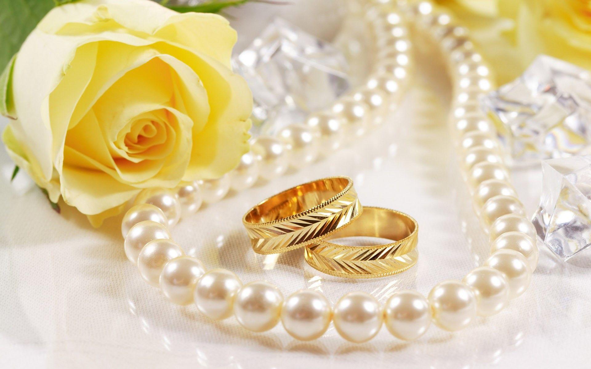 1920x1200 Gold Wedding Ring Wallpaper