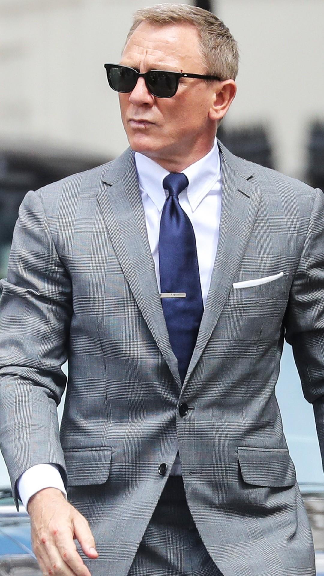 1080x1920 Daniel Craig Bond No Time To Die Wallpaper