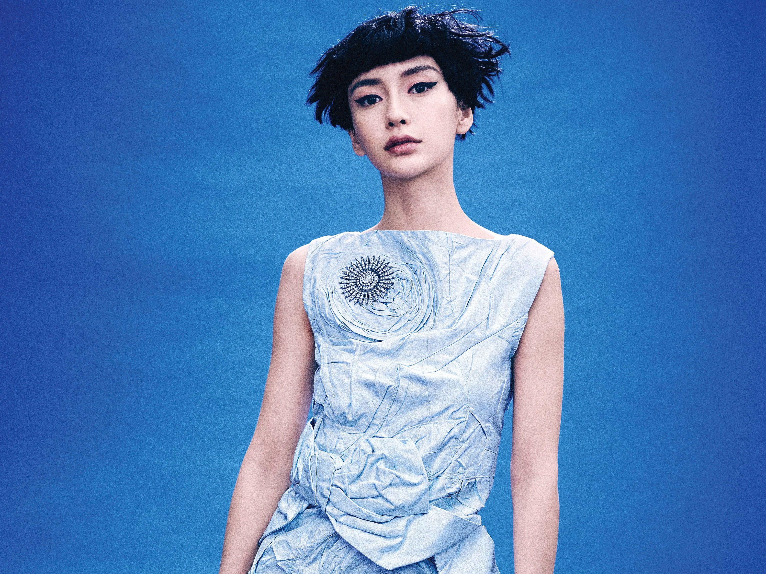 2996x2247 Shop Angelababy's New Mom Wardrobe