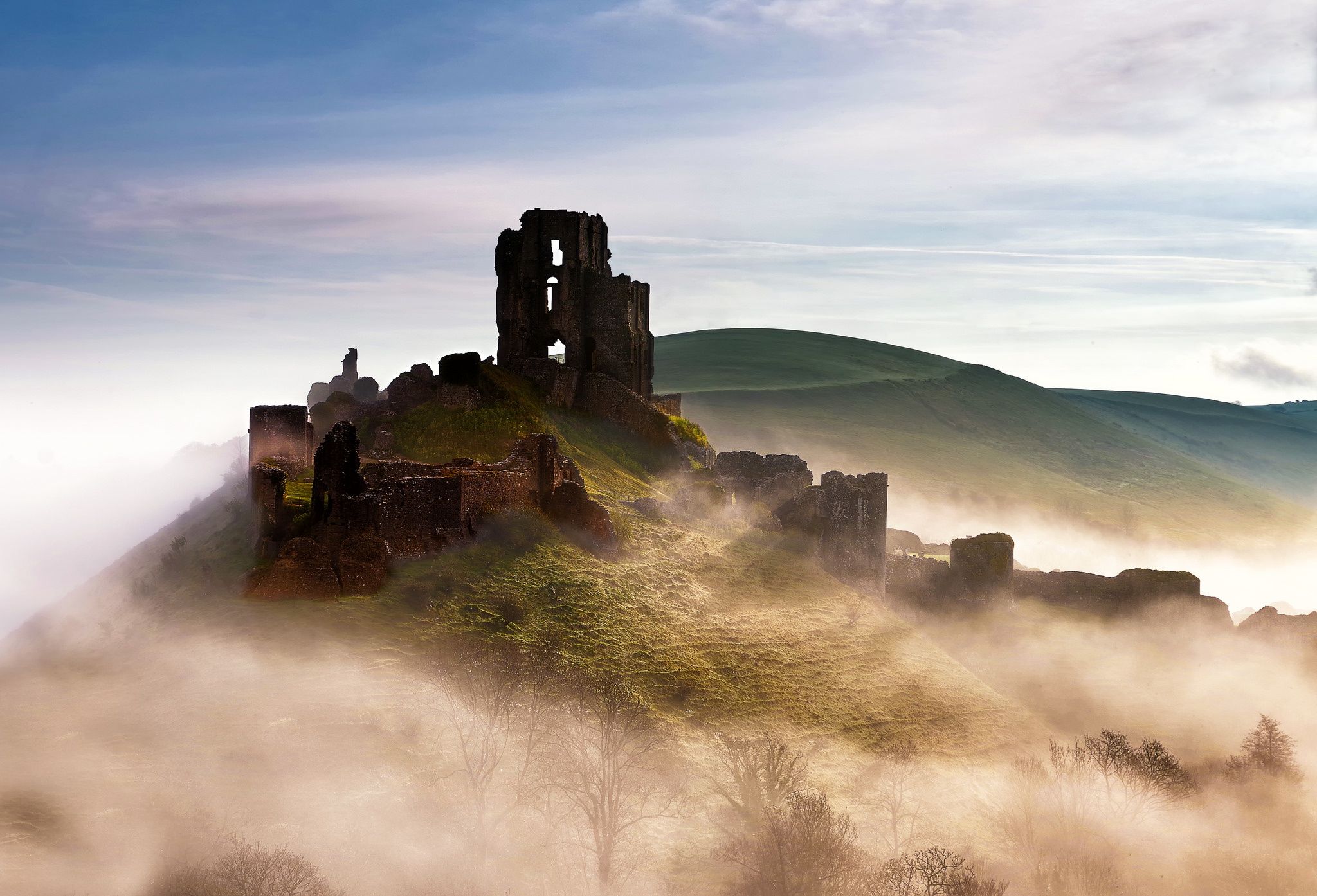 2048x1394 Wallpaper United Kingdom, Corfe Castle, Purbeck District, England for mobile and desktop, section пейзажи, resolution 2048x1394