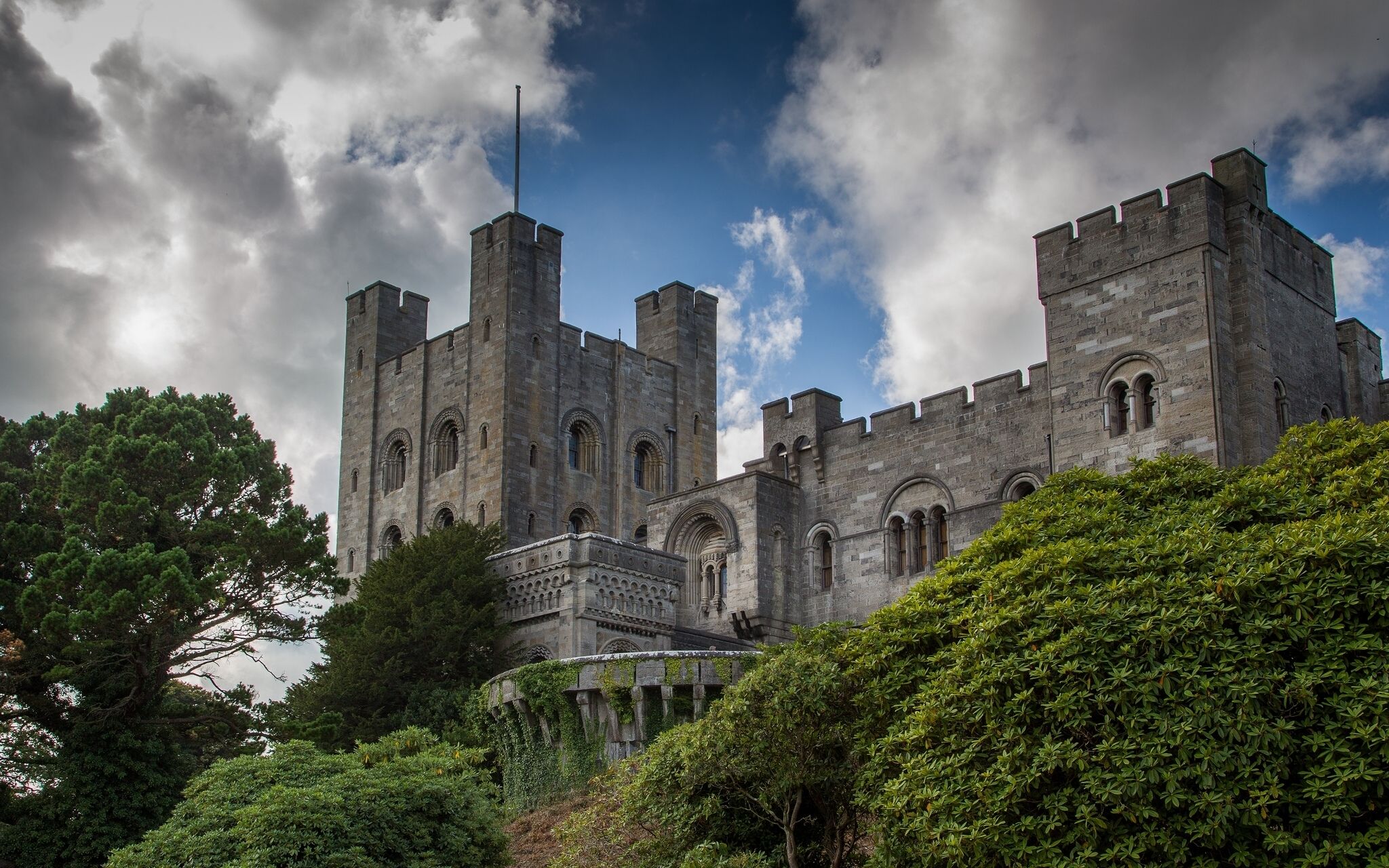 2048x1280 Wallpaper England, the bushes, England, Gwynedd, Penrhyn Castle, North Wales, Penrhyn Castle, Bangor for mobile and desktop, section город, resolution 2048x1280