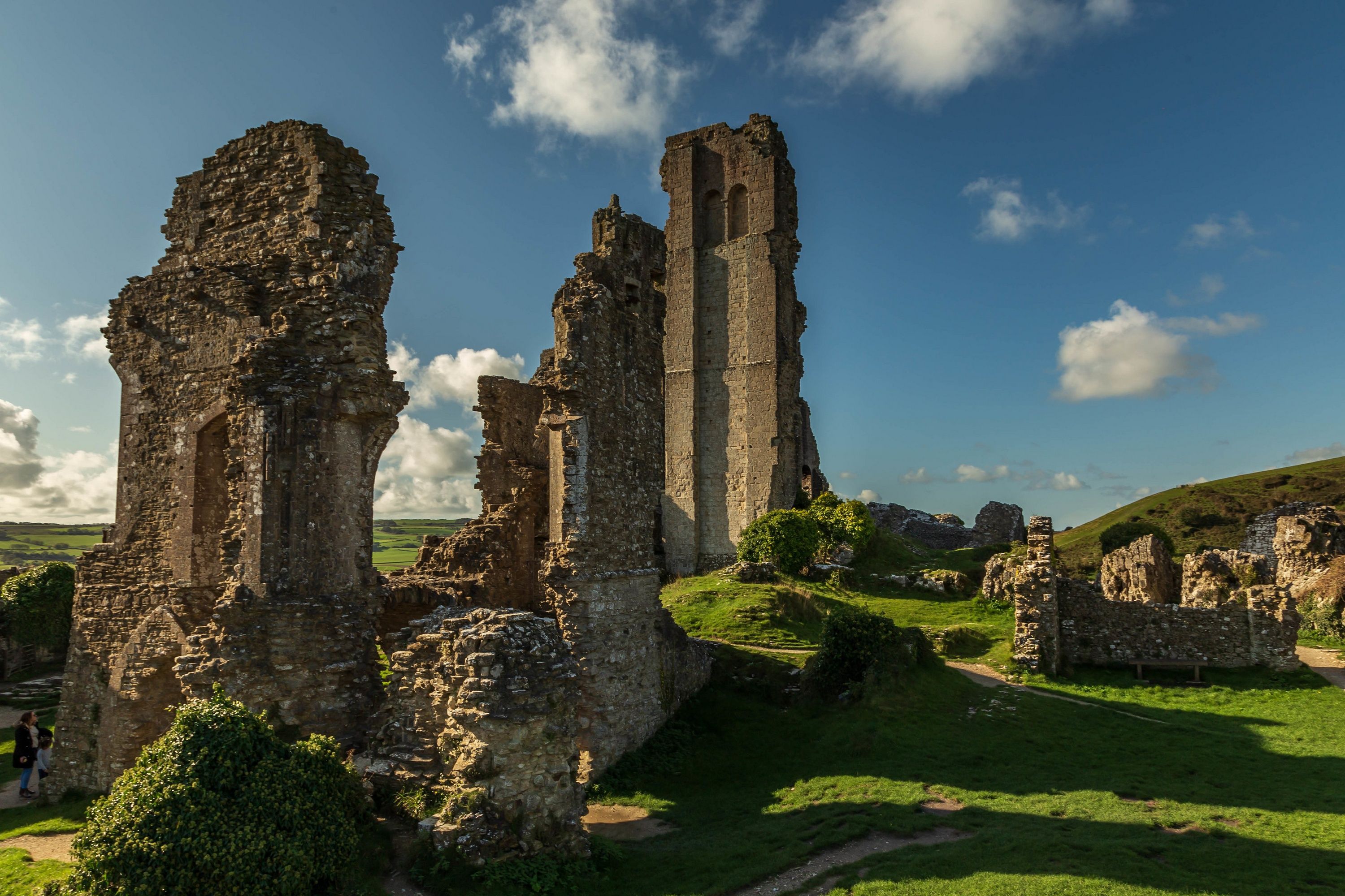 3000x2000 Wallpaper castle, England, ruins, Corfe Castle, Dorset for mobile and desktop, section пейзажи, resolution 3000x2000