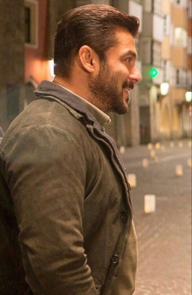 736x1125 Angry picture. Wanted salman khan wallpaper, Salmankhan wallpaper, Salman khan photo