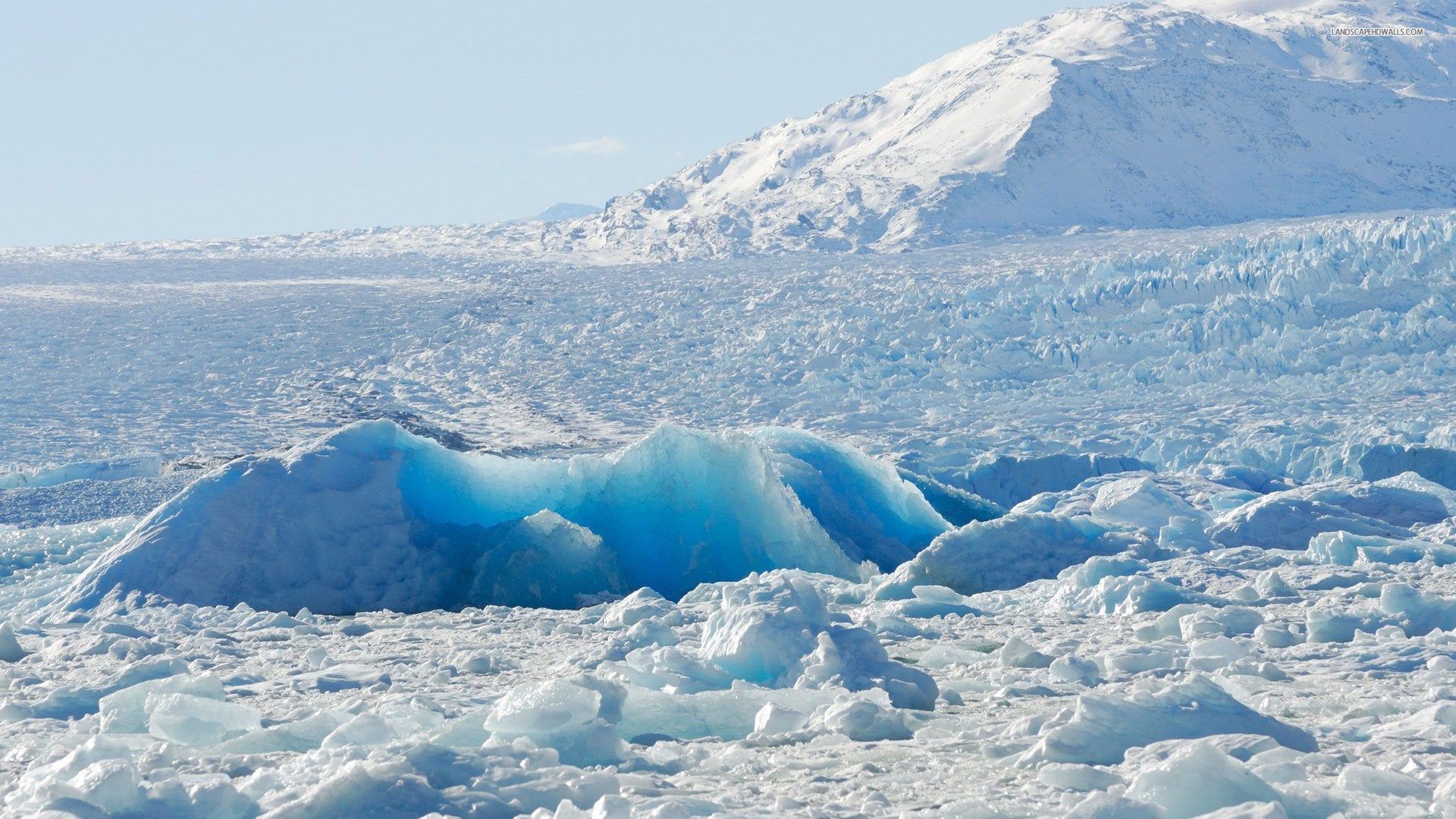 1920x1080 Ws Splendid Blue Ice Block Snowy [1920x1080]