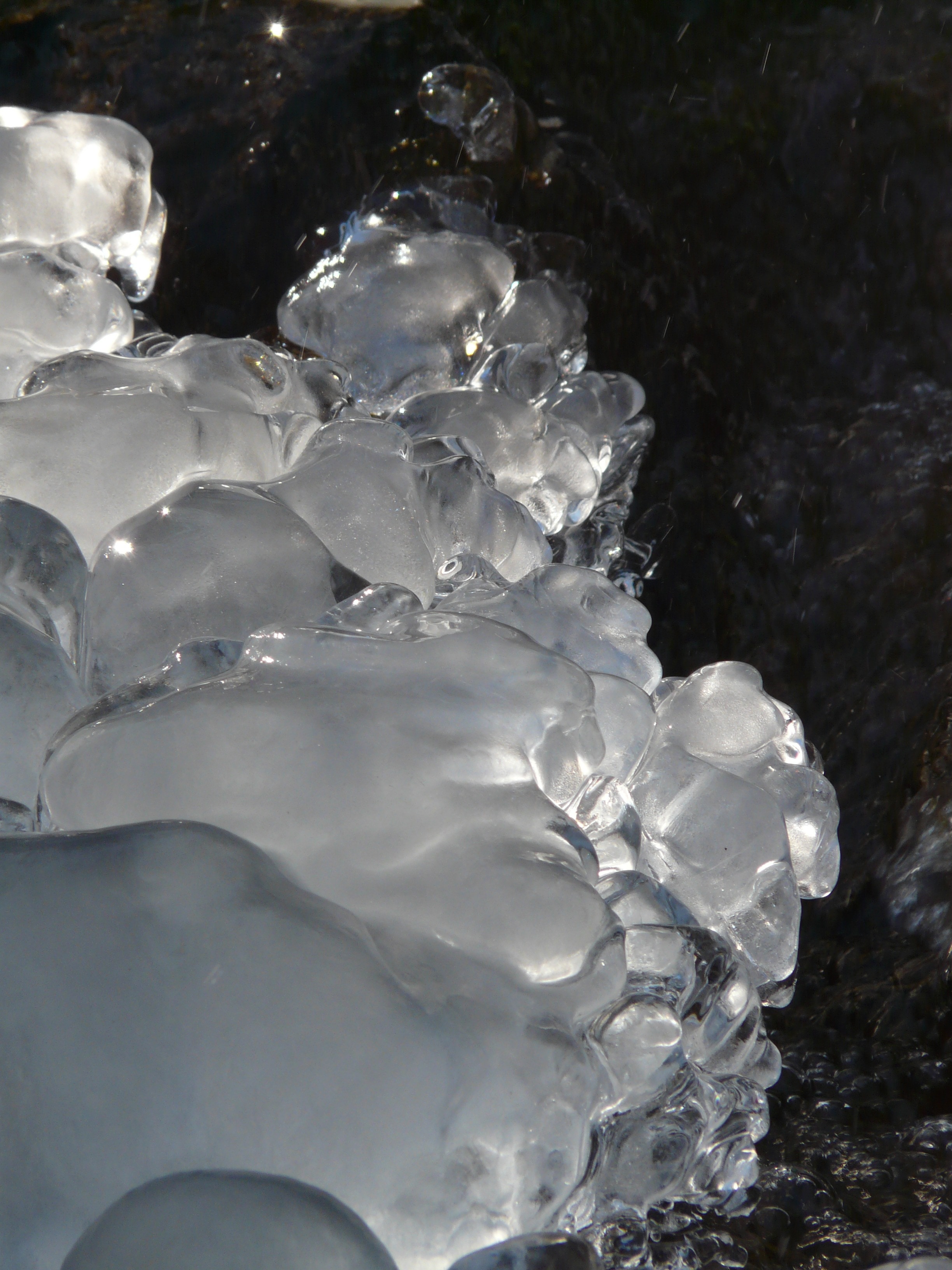 2448x3264 ice block free image
