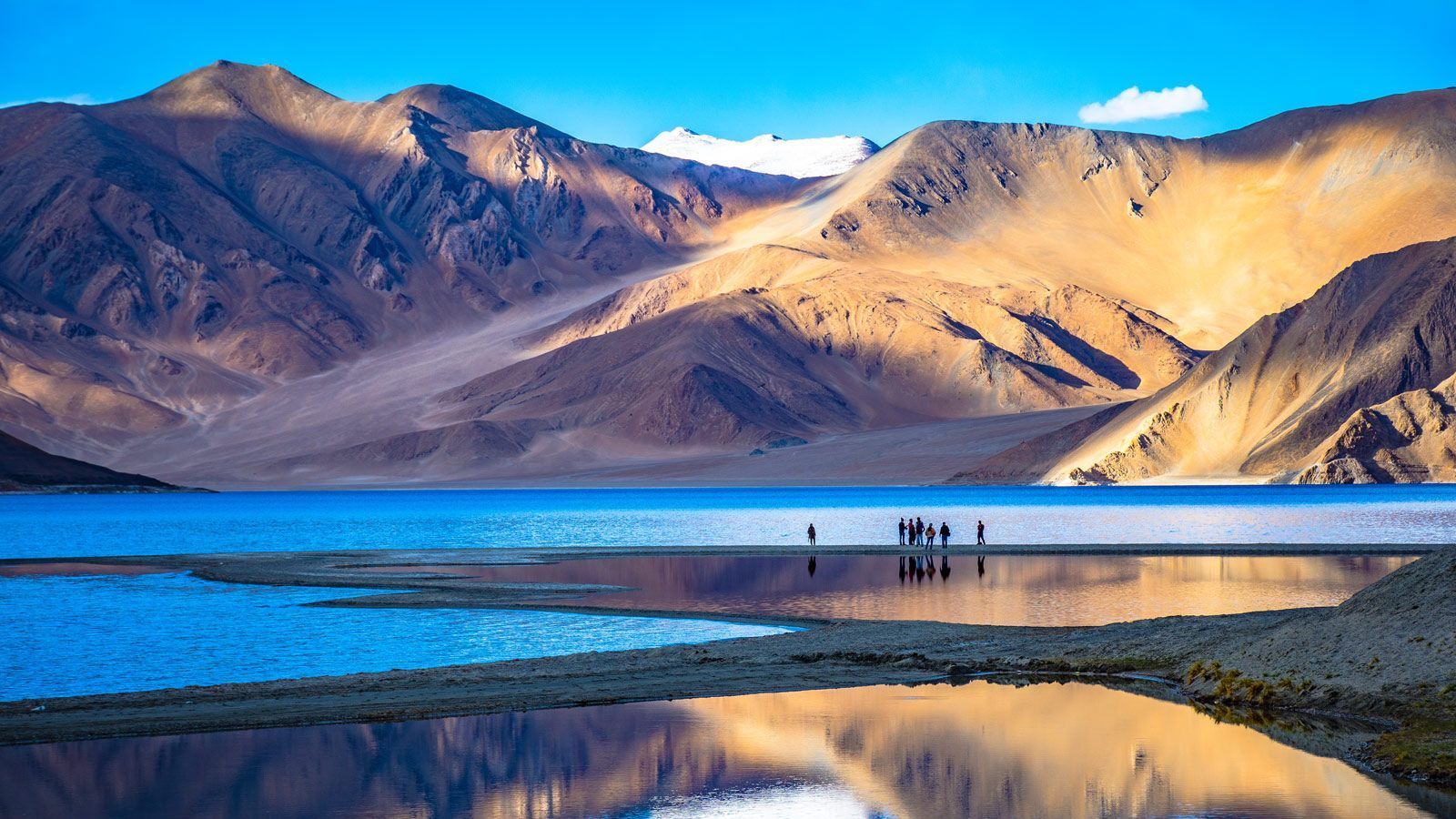 1600x900 breathtaking treks to do in Ladakh. Condé Nast Traveller India