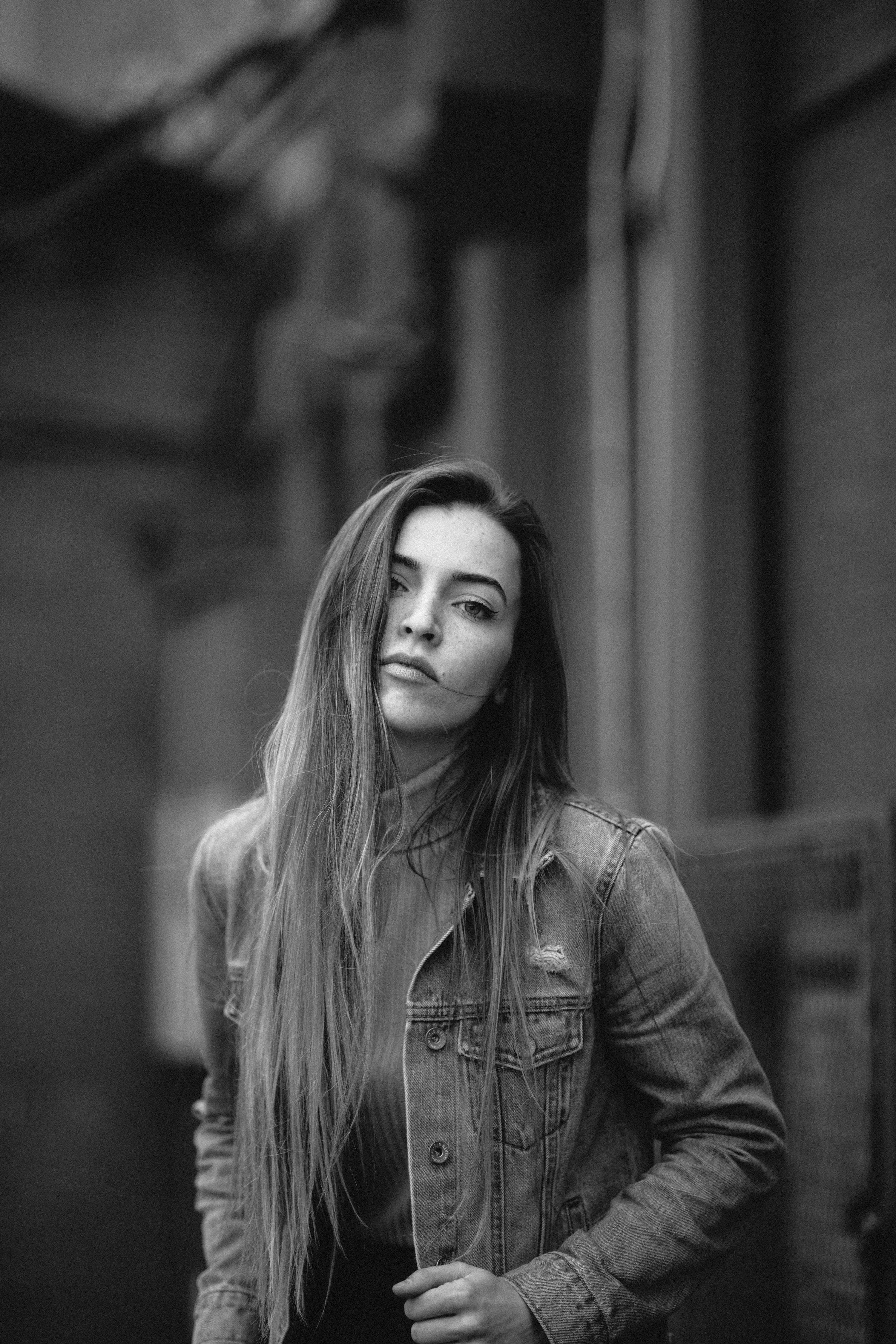 3000x4500 Girl Black And White Picture. Download Free Image