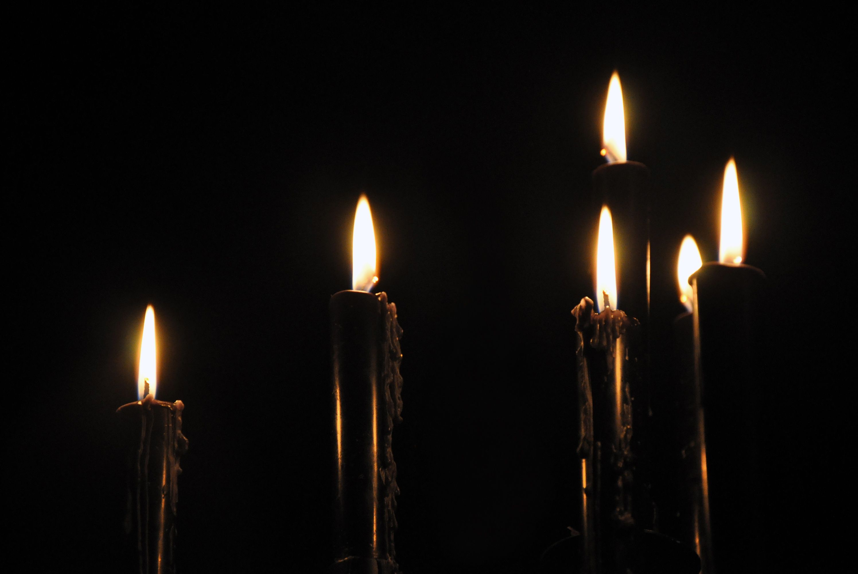 2991x2000 Black candles Speyer