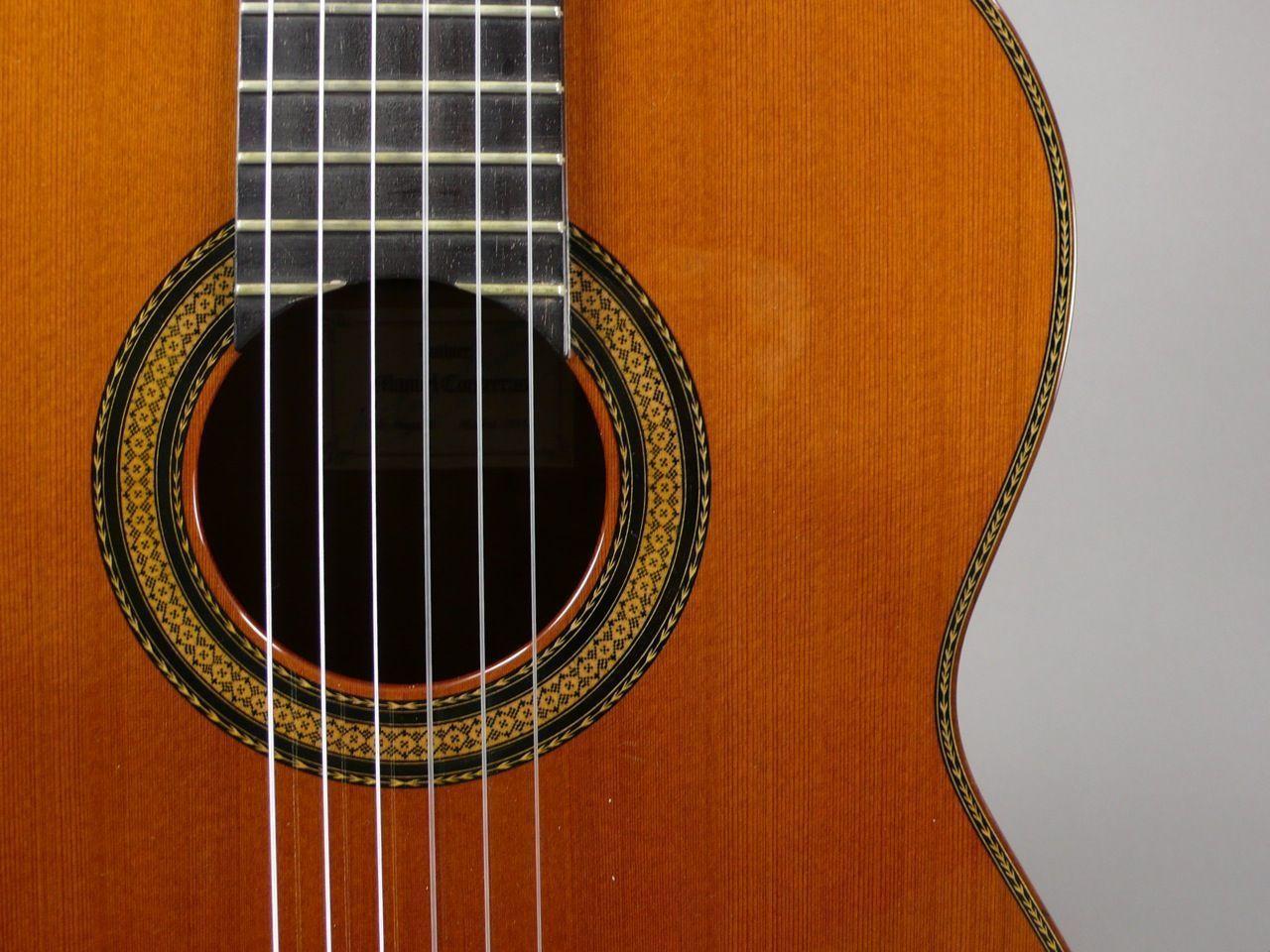 1280x960 Spanish Guitar Wallpaper