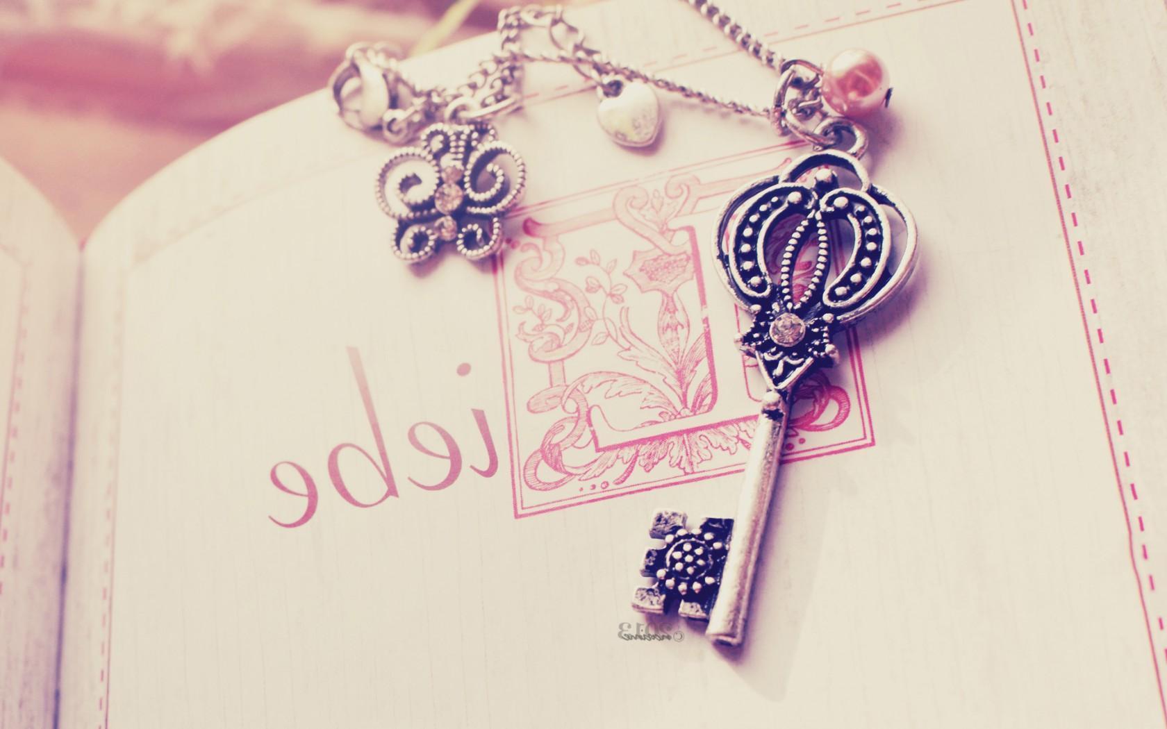 Vintage Key Wallpapers Top Free Vintage Key Backgrounds WallpaperAccess